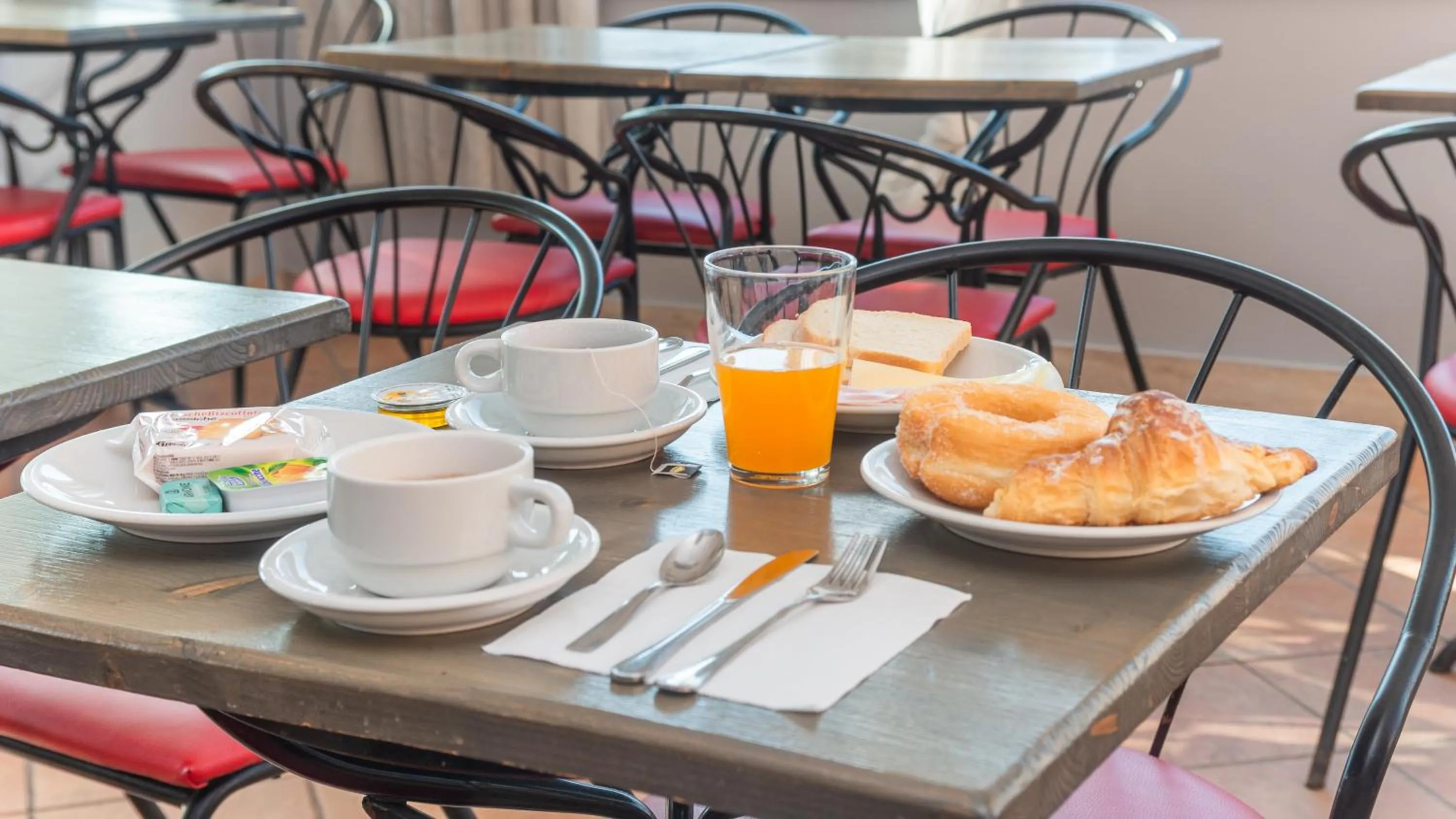 Breakfast in Hotel Center 1