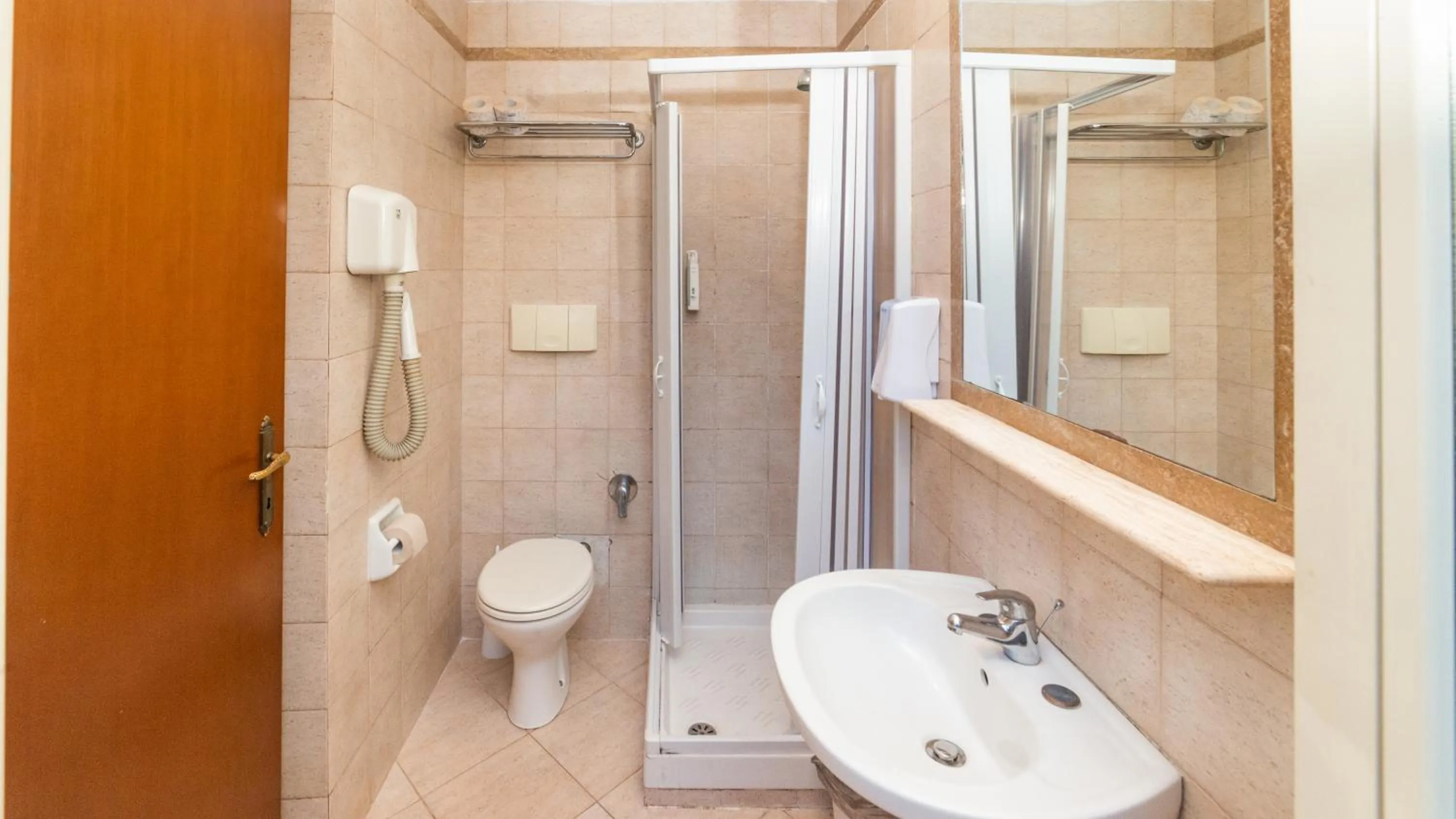 Bathroom in Hotel Center 1