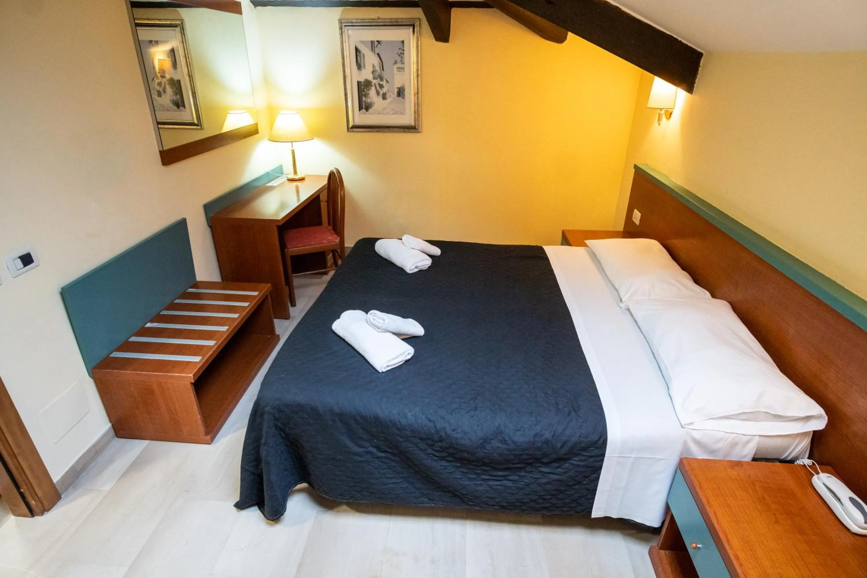 Bedroom, Bed in Hotel Center 2