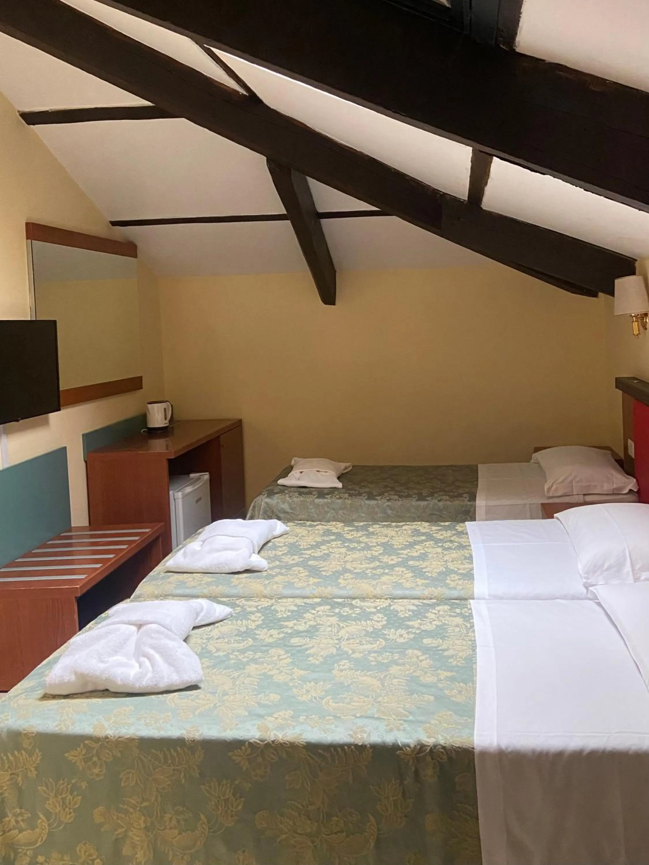 Bed in Hotel Center 2