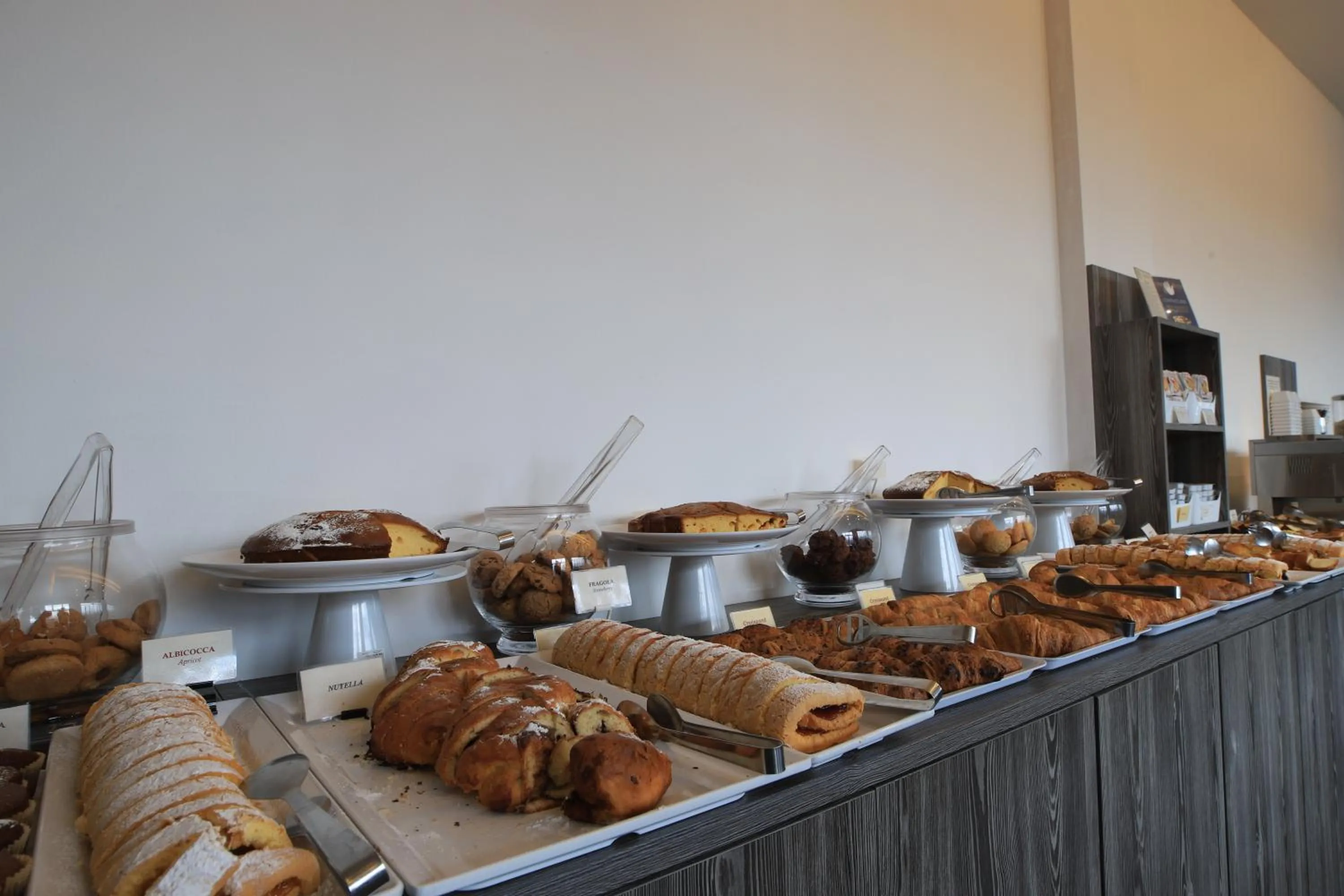 Continental breakfast in Tiby Hotel