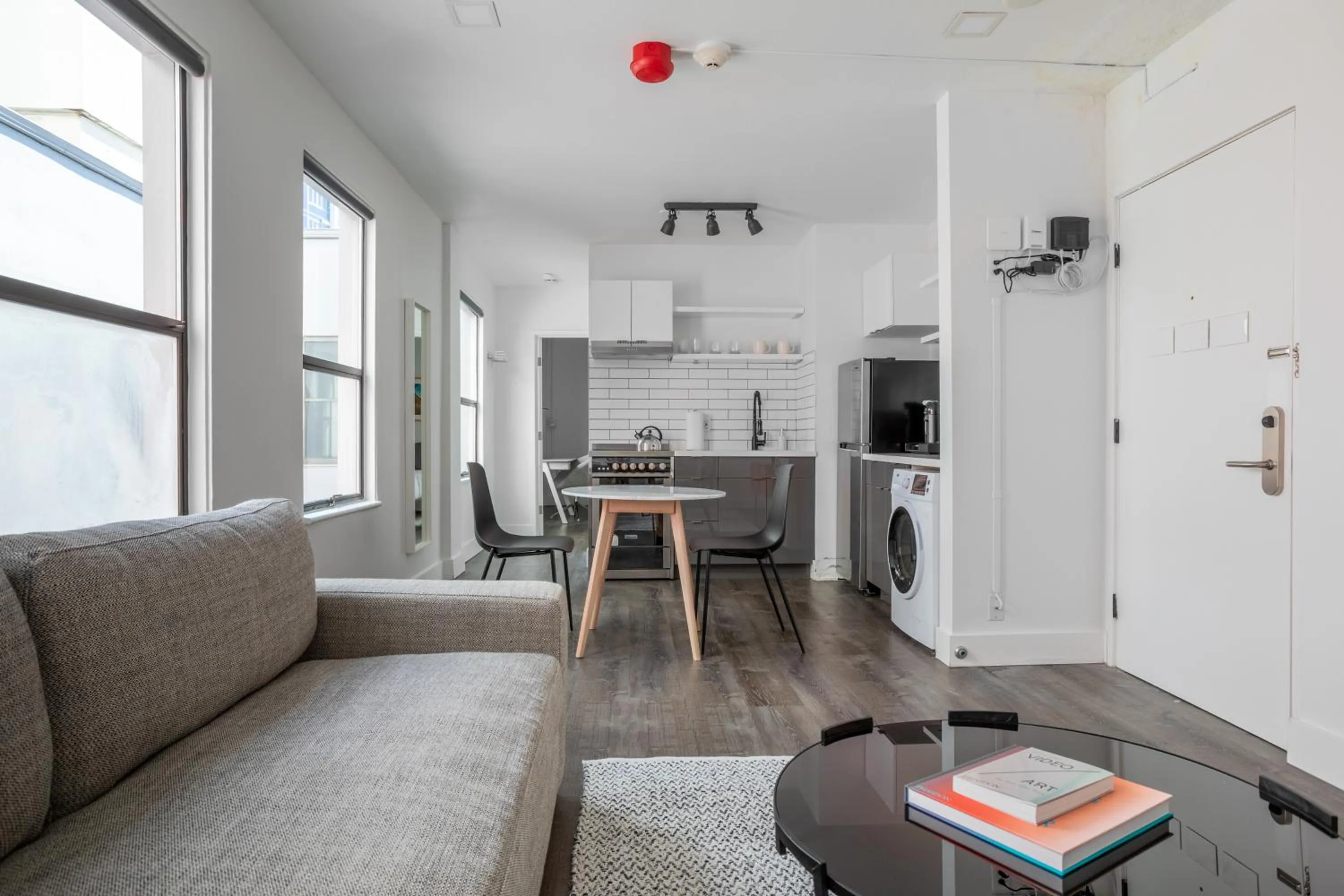 Living room in Reside Seattle Downtown, a Wyndham Residence