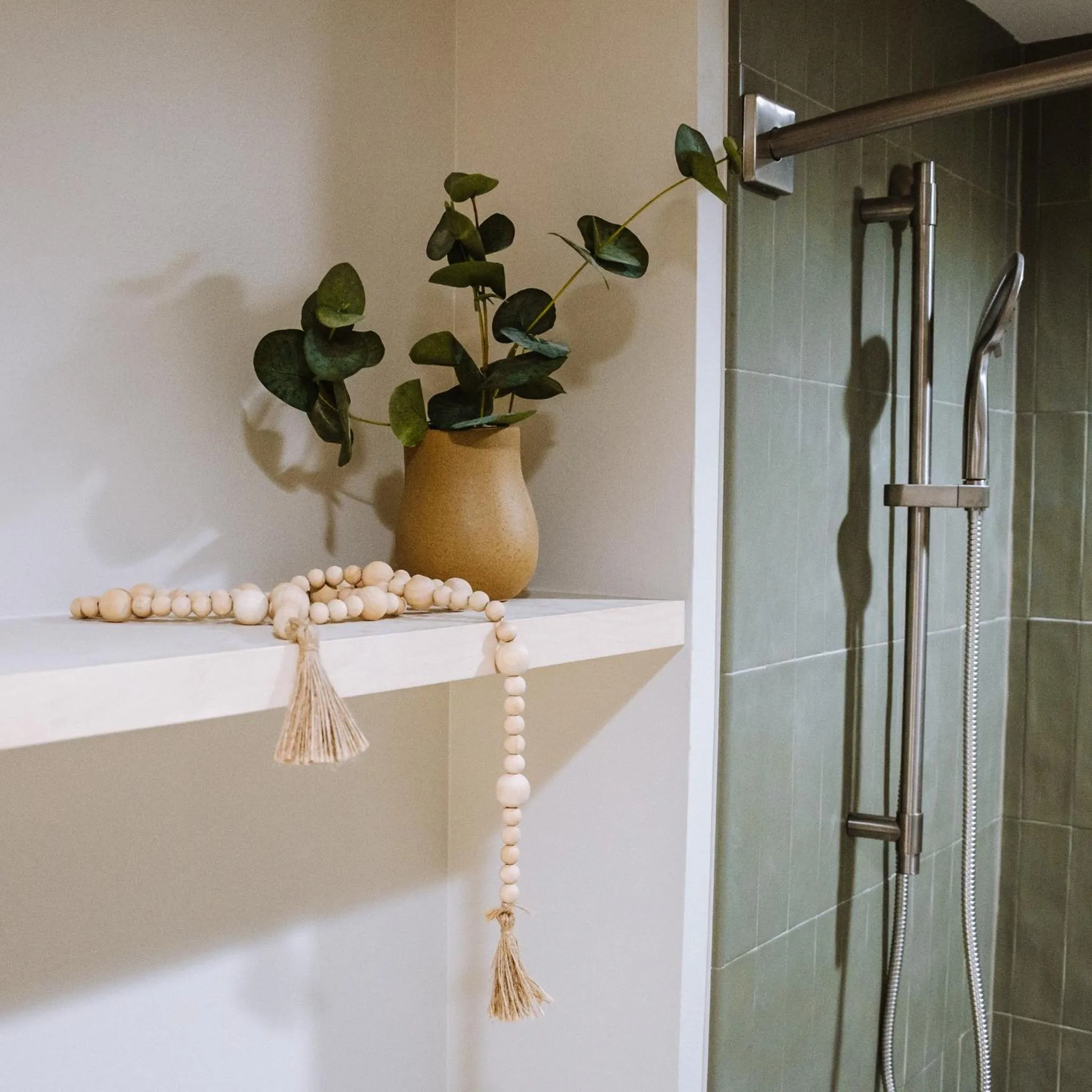 Shower in Brut Hotel