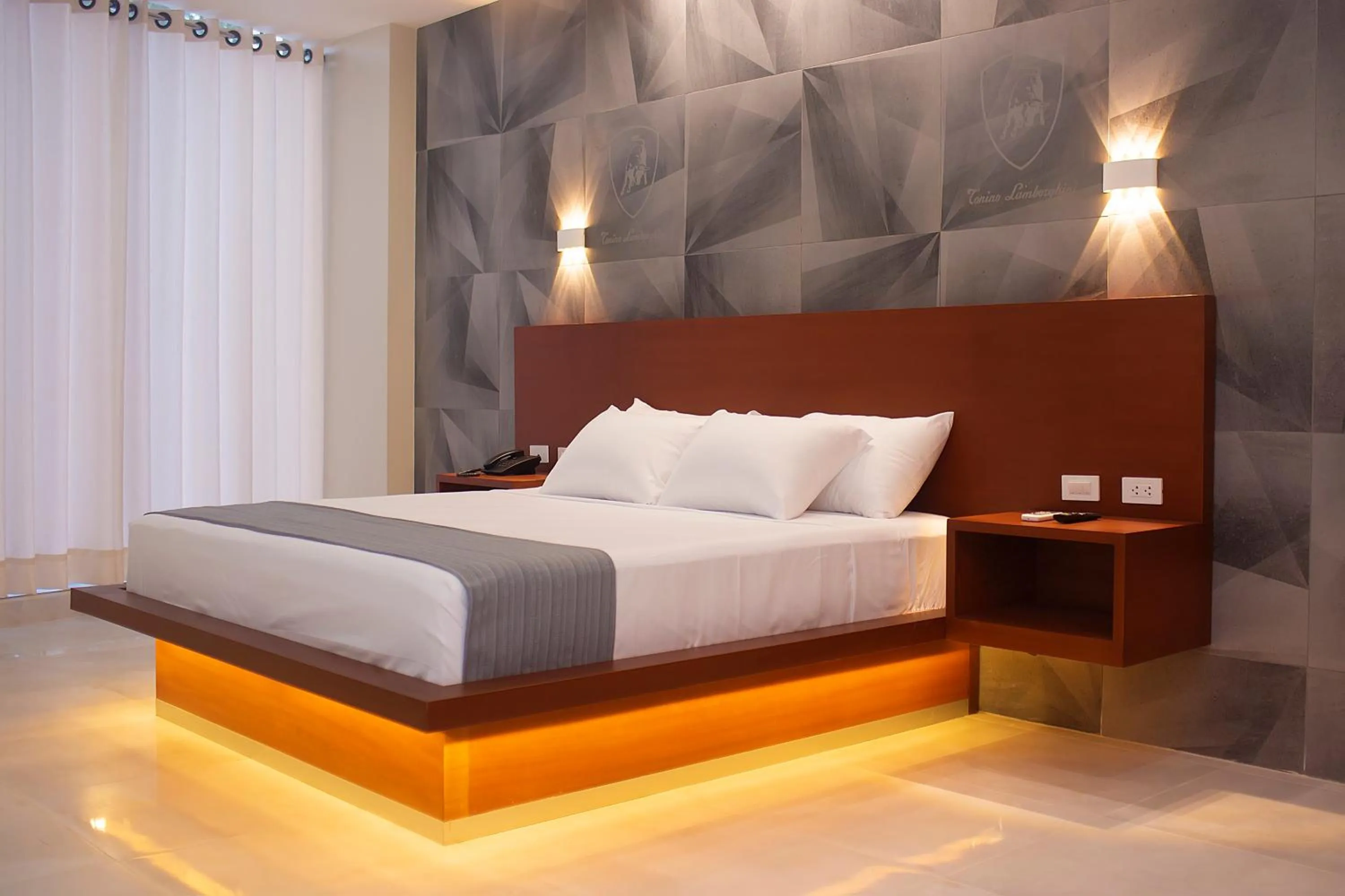 Photo of the whole room, Bed in HOTEL OSHO