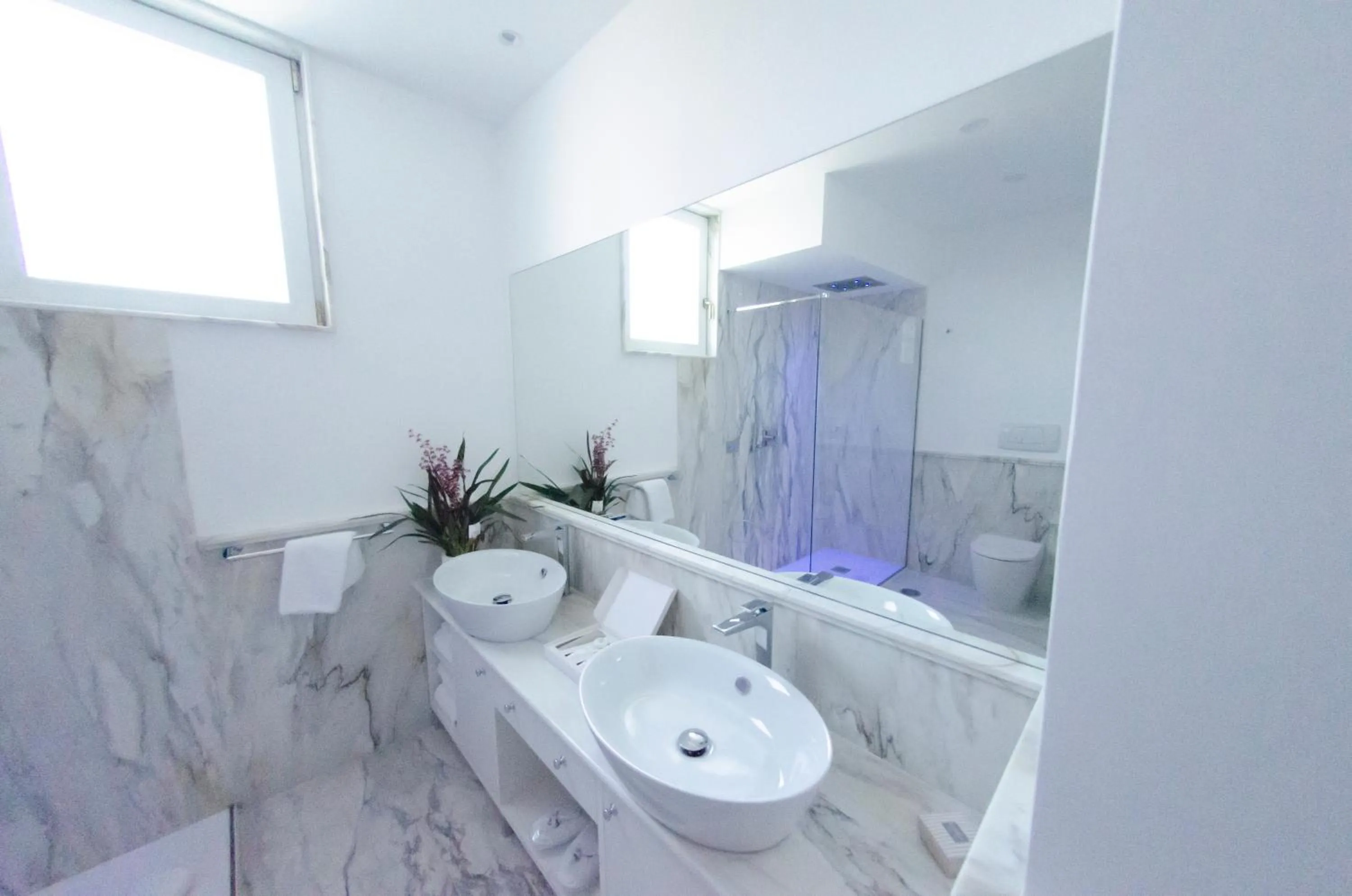 Bathroom in Oasi Olimpia Relais