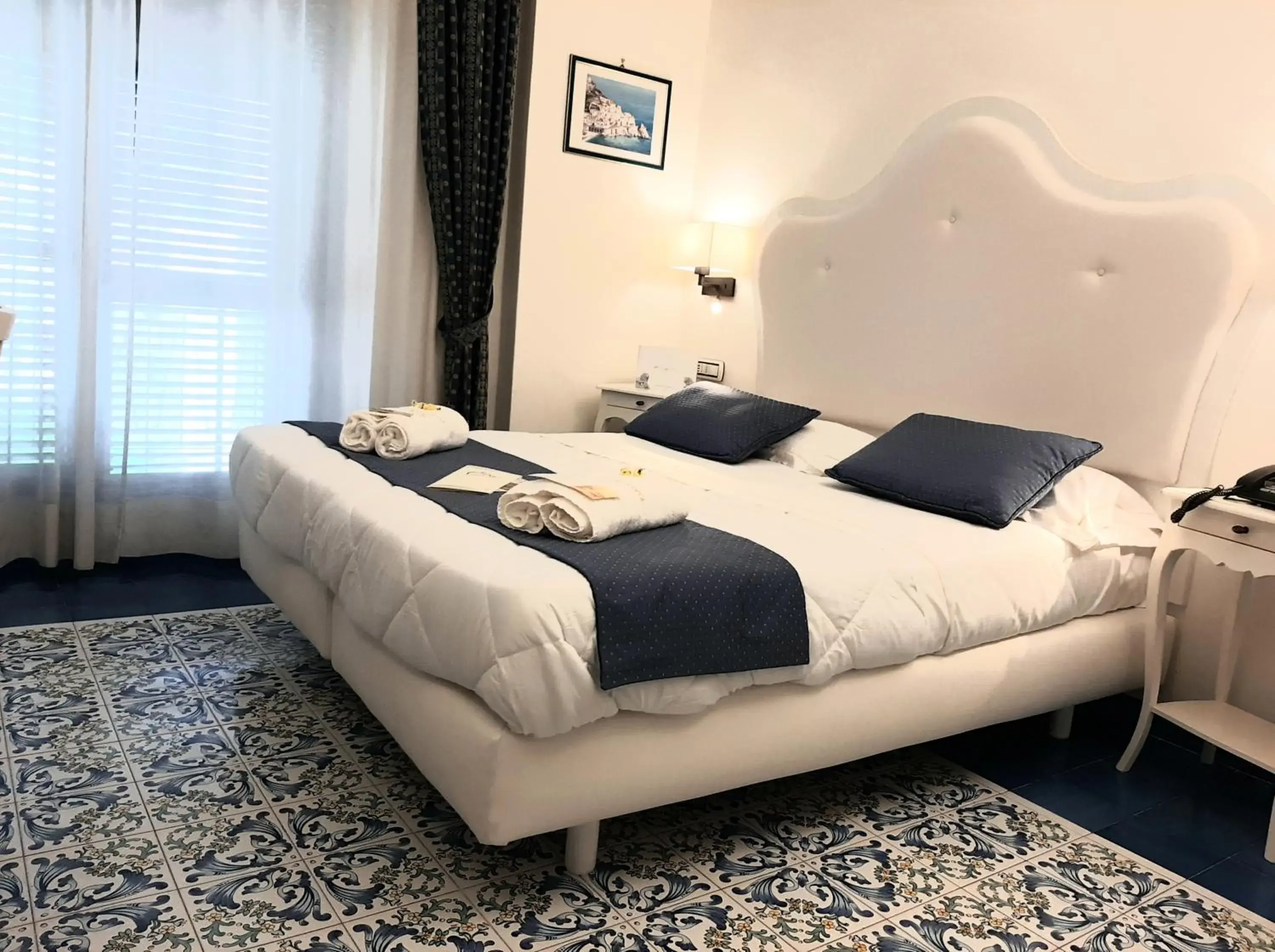 Classic Double Room with Balcony in Hotel Santa Lucia Classic Double Room with Balcony in Hotel Santa Lucia