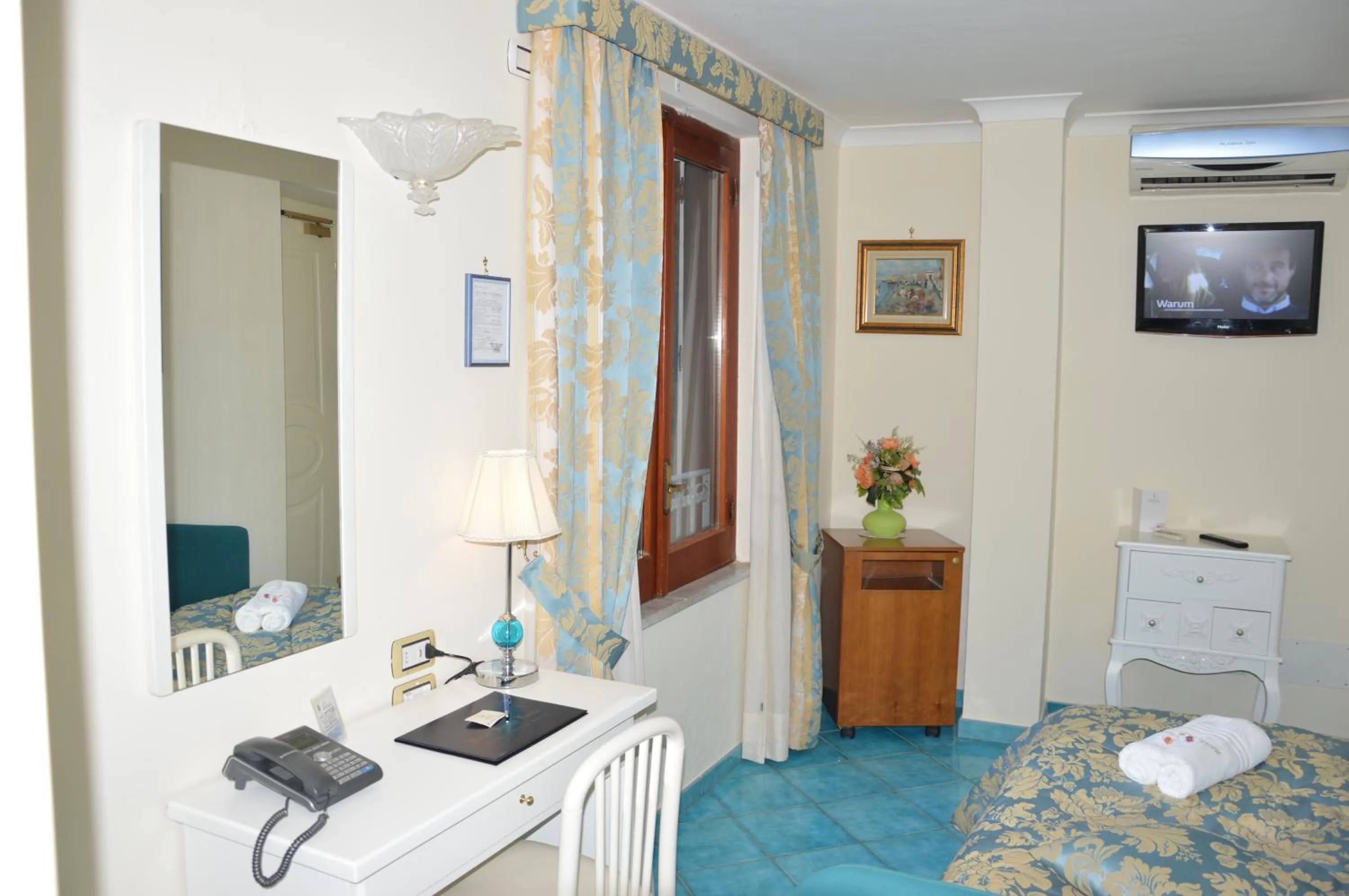 Bed in Hotel Santa Lucia