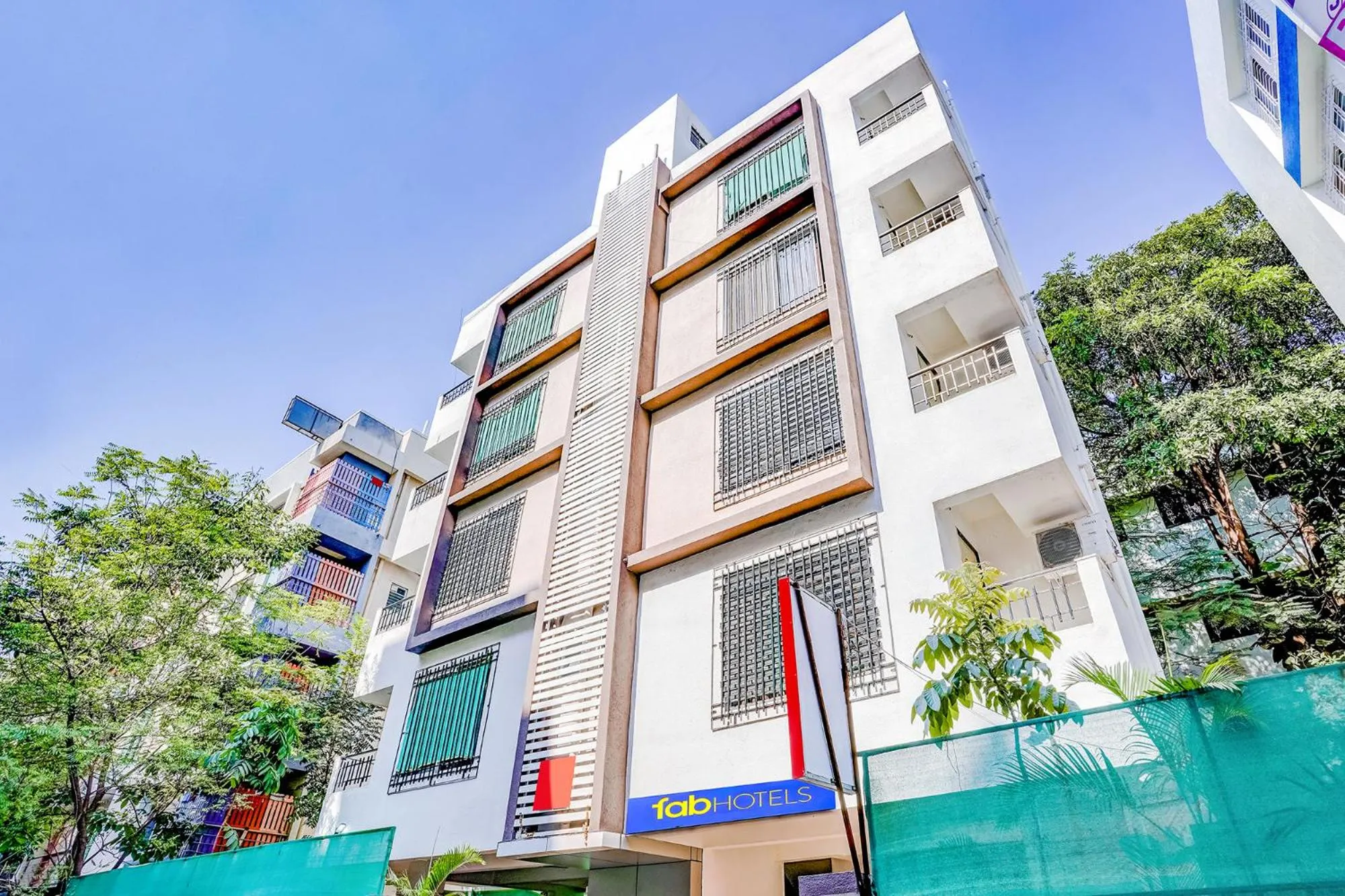 FabHotel Wakad Villa - Nr Amar Business Zone