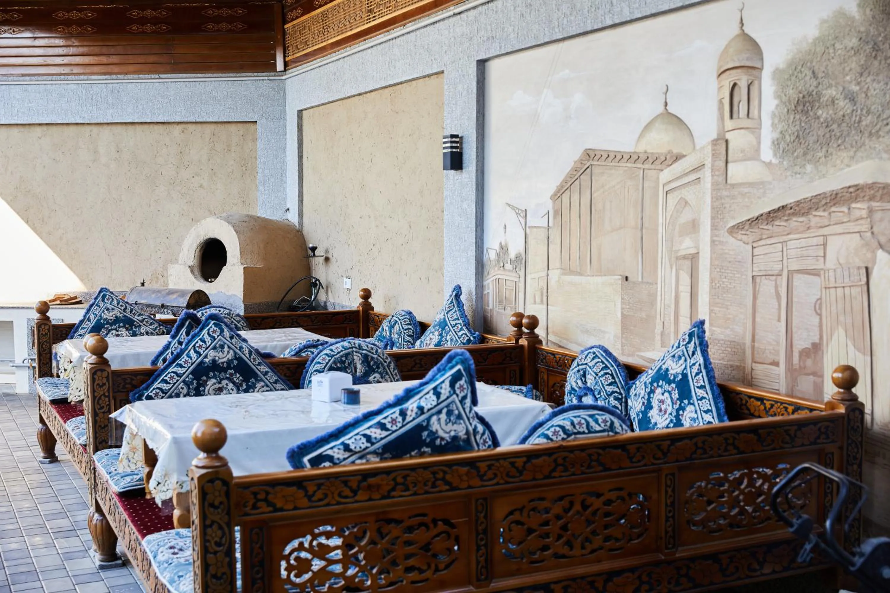 Inner courtyard view, Bed in OLD TASHKENT Hotel & Spa