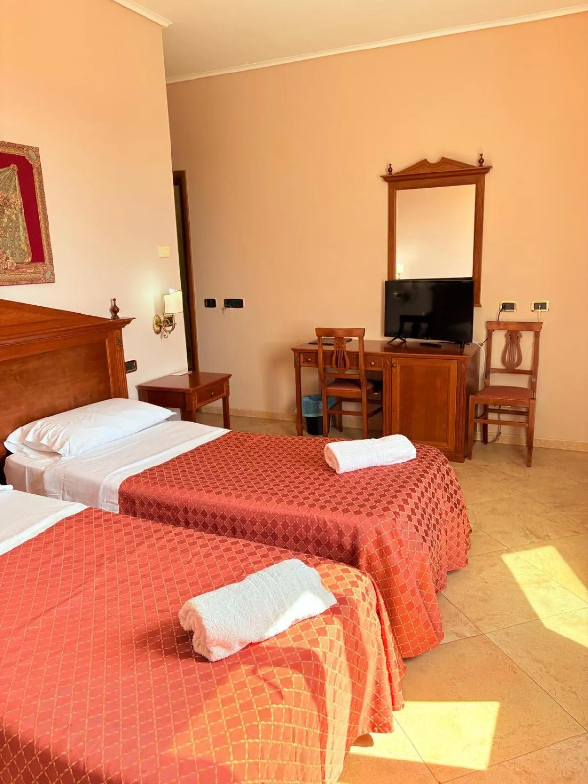 Bed in D'Angelo Palace Hotel