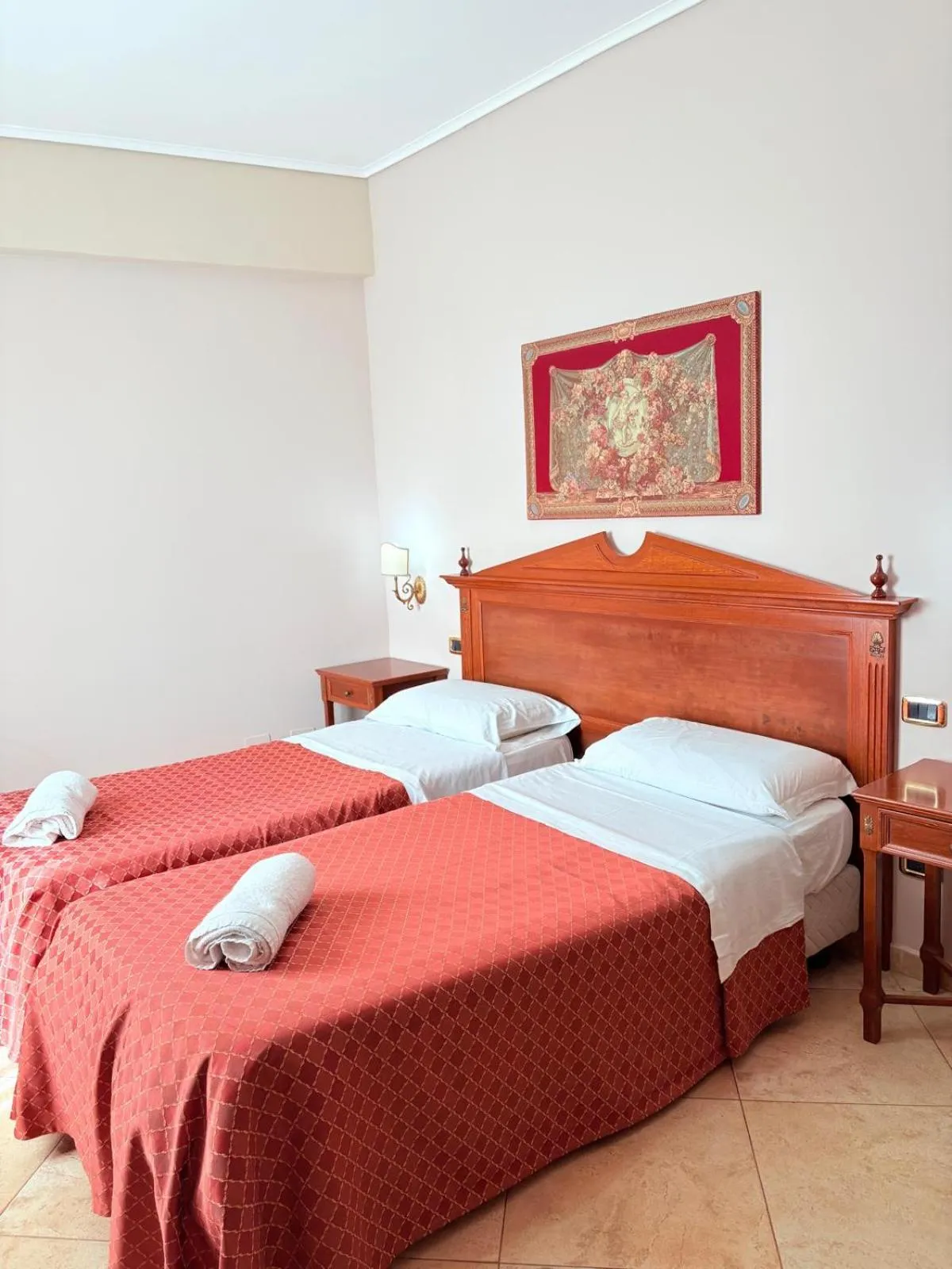 Bed in D'Angelo Palace Hotel