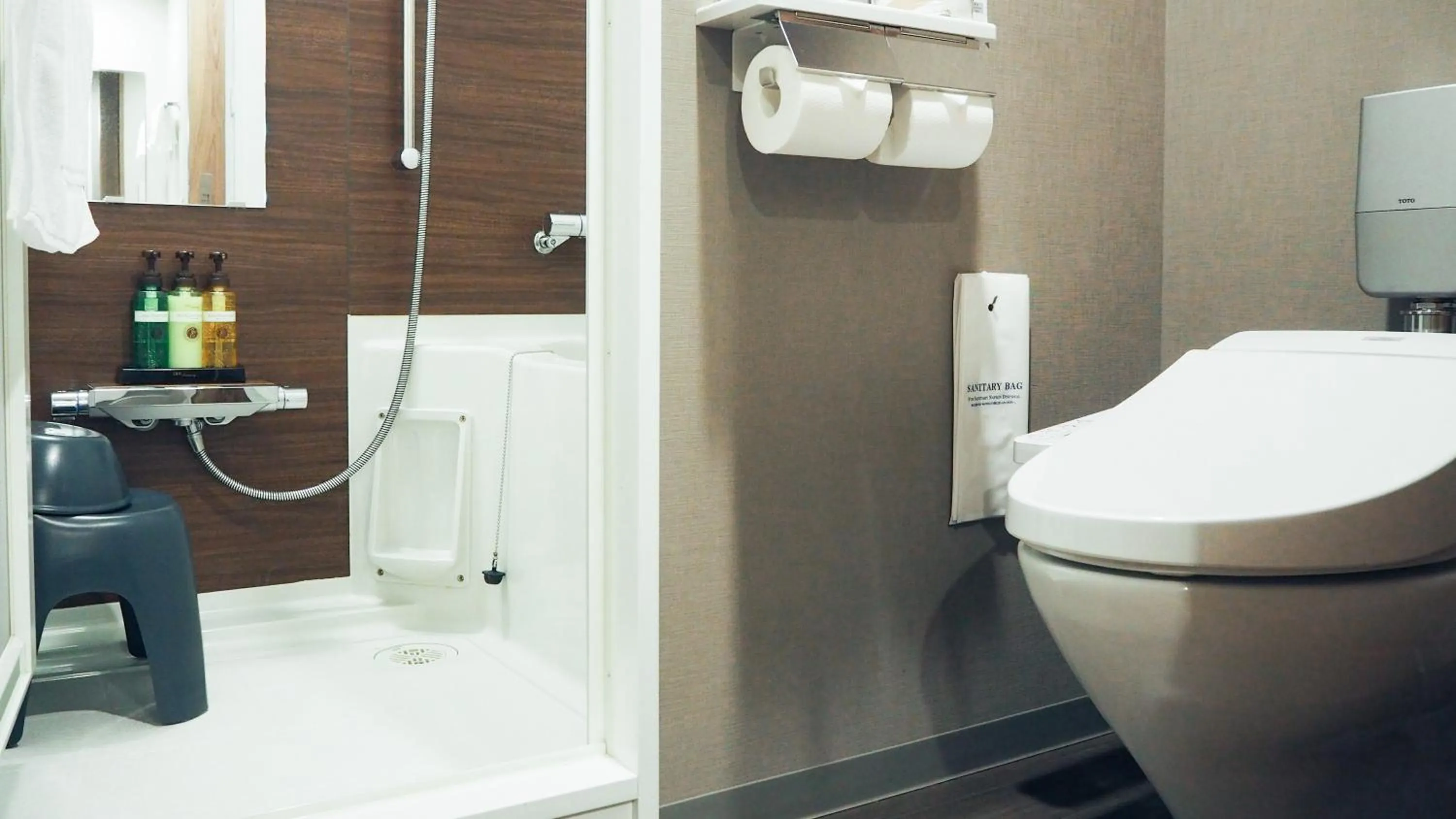 Bathroom in KEIKYU EX INN Higashi-Ginza