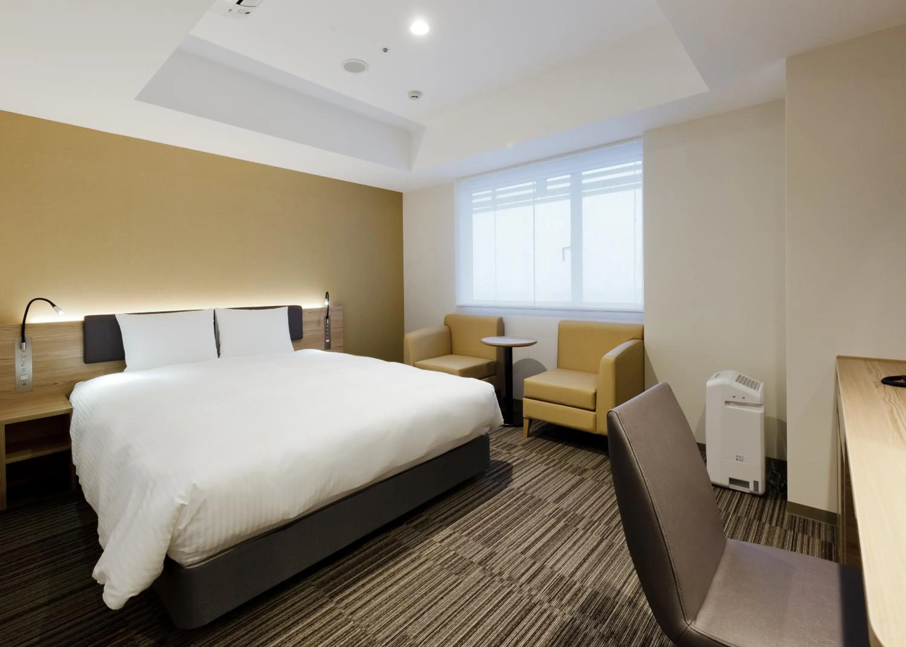 Bed in KEIKYU EX INN HANEDA 3 minutes walk from A2 Exit of Tenkubashi Station