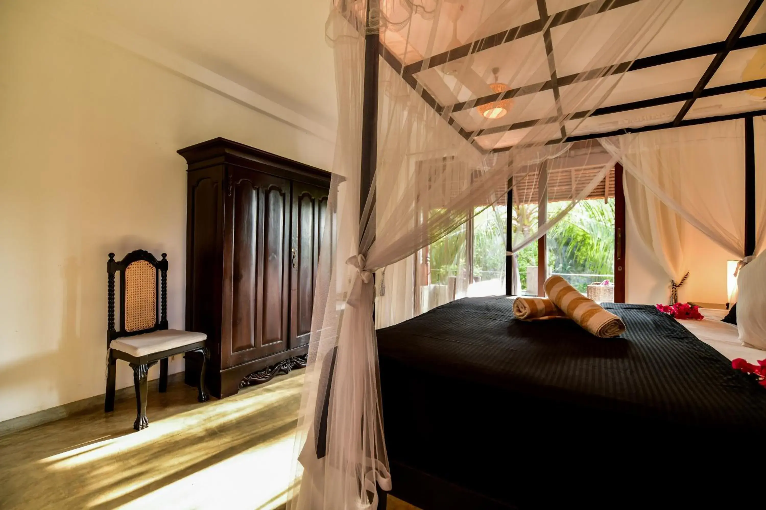Deluxe Double Room with Balcony - single occupancy in TROPICAL HOUSE - Jungleside Villa Deluxe Double Room with Balcony - single occupancy in TROPICAL HOUSE - Jungleside Villa