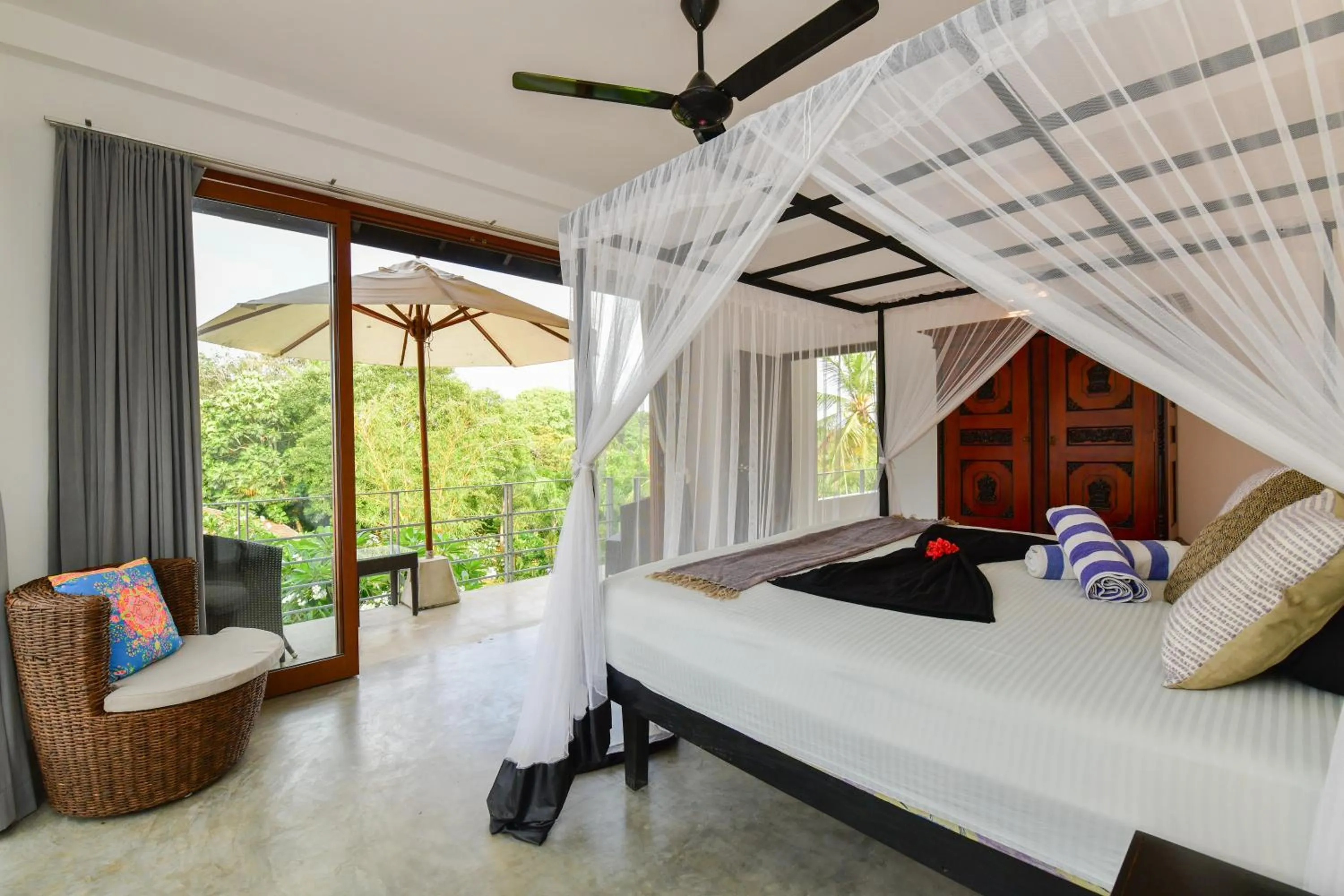Bed in TROPICAL HOUSE - Jungleside Villa