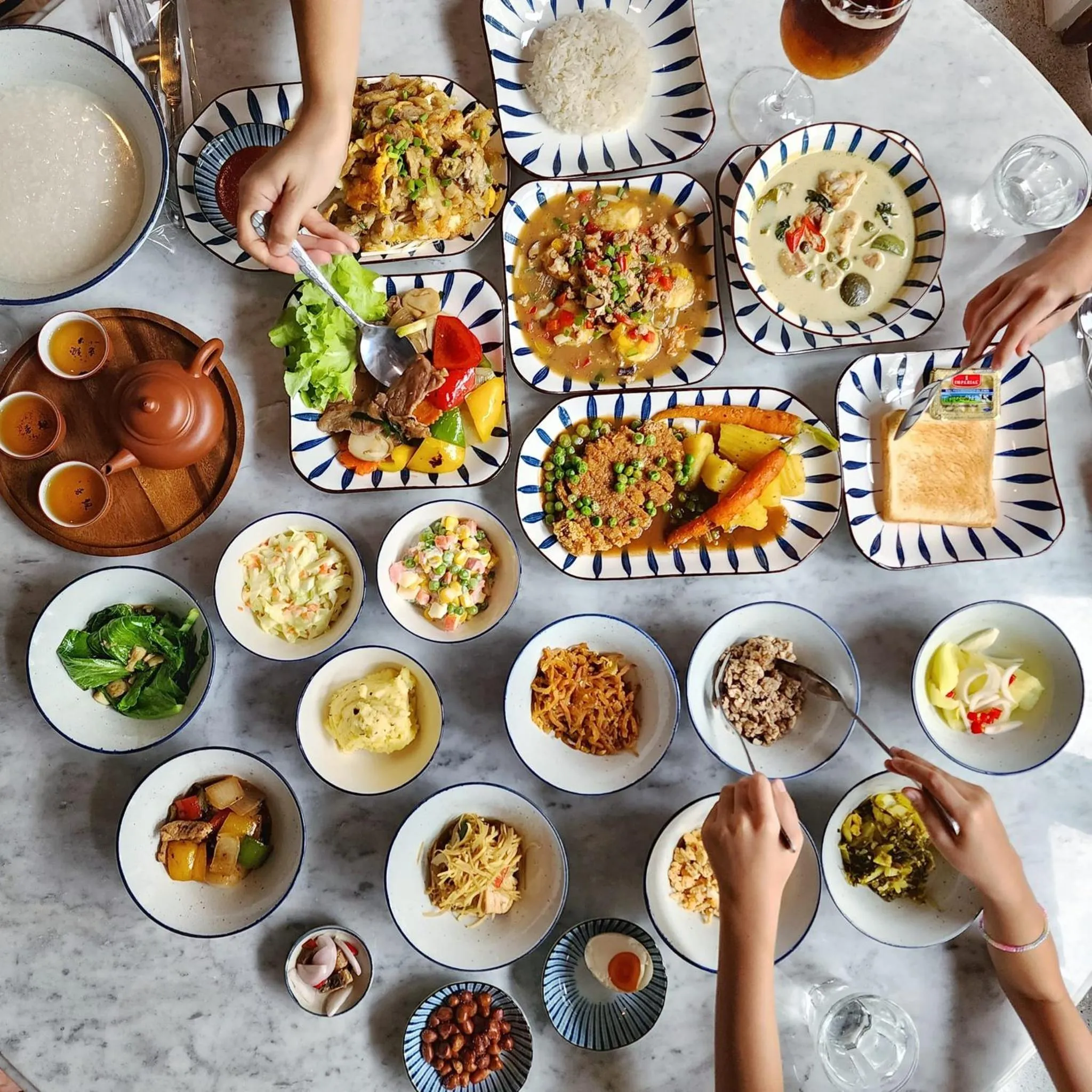 Restaurant/places to eat in Ago Hotel Chinatown