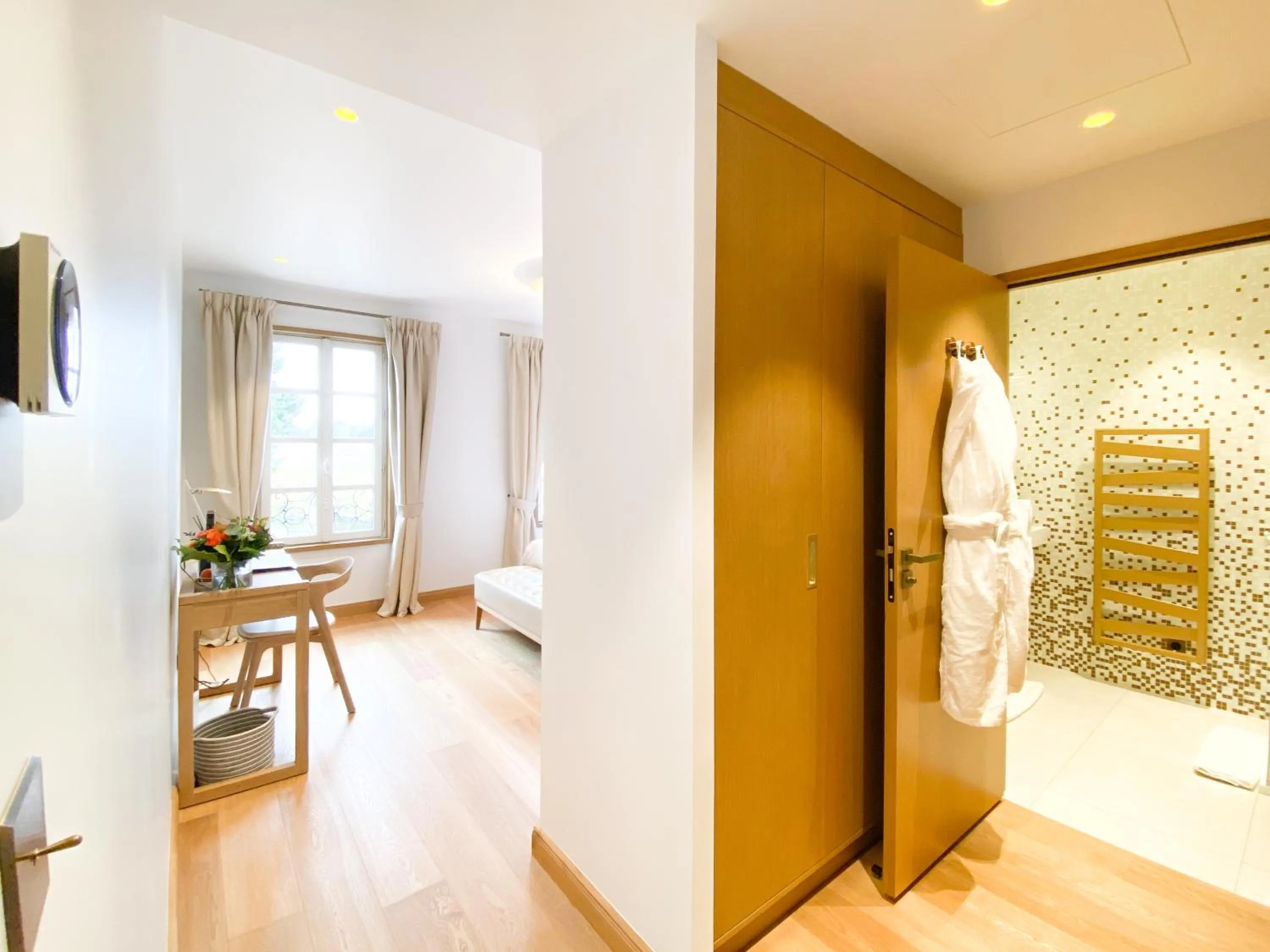 Photo of the whole room in Petit Monlot - Saint-Emilion