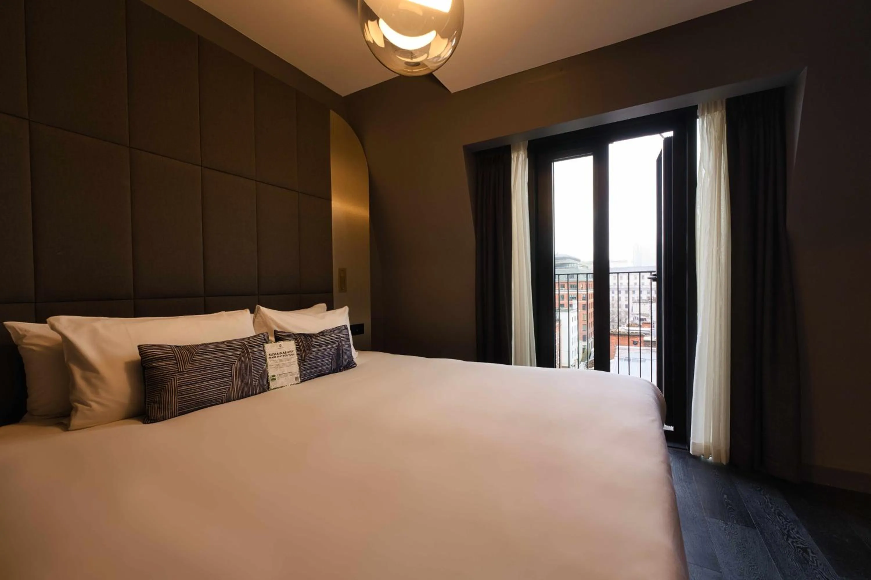 Photo of the whole room, Bed in Hotel AMANO Covent Garden