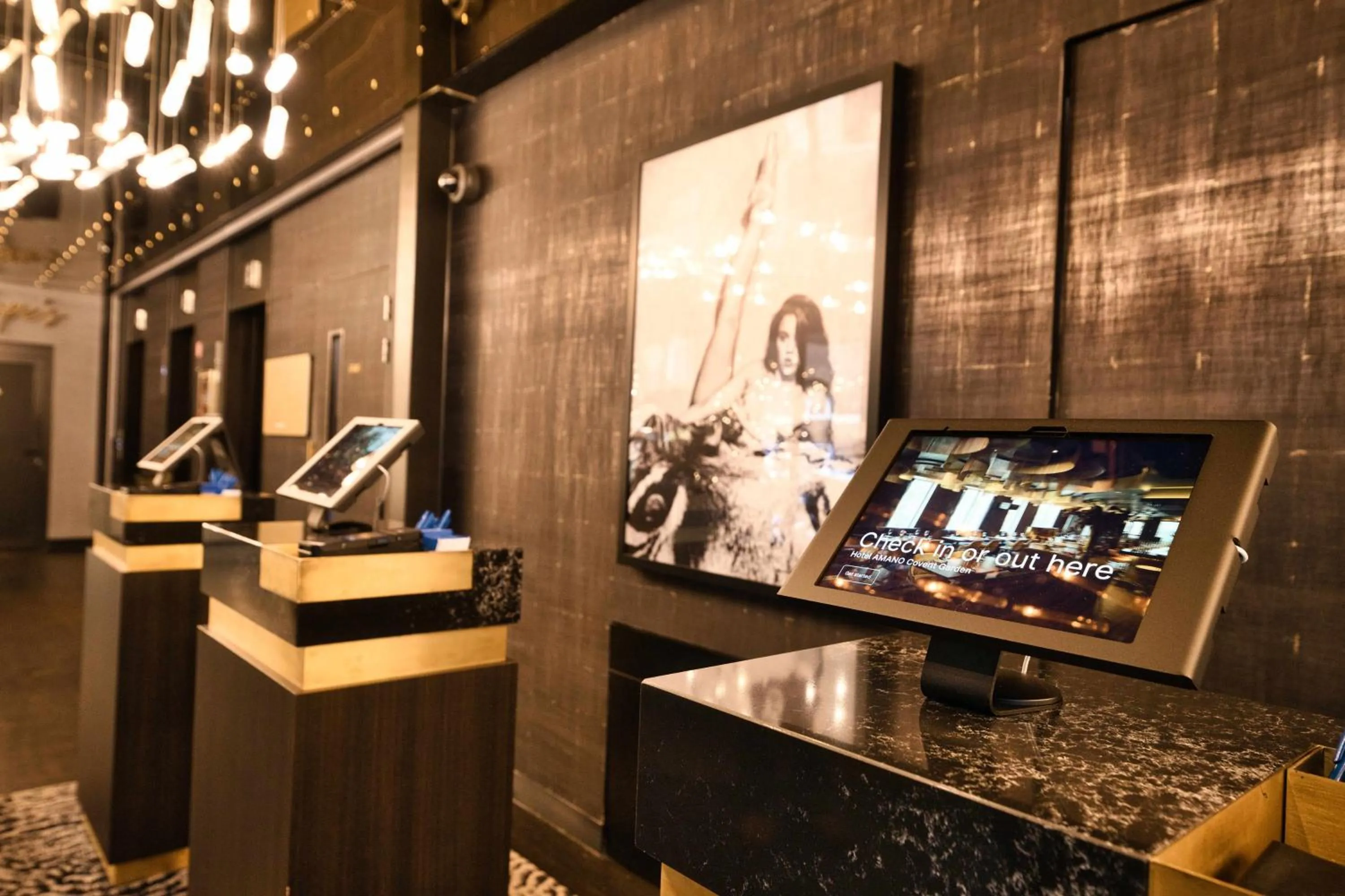 Lobby or reception in Hotel AMANO Covent Garden