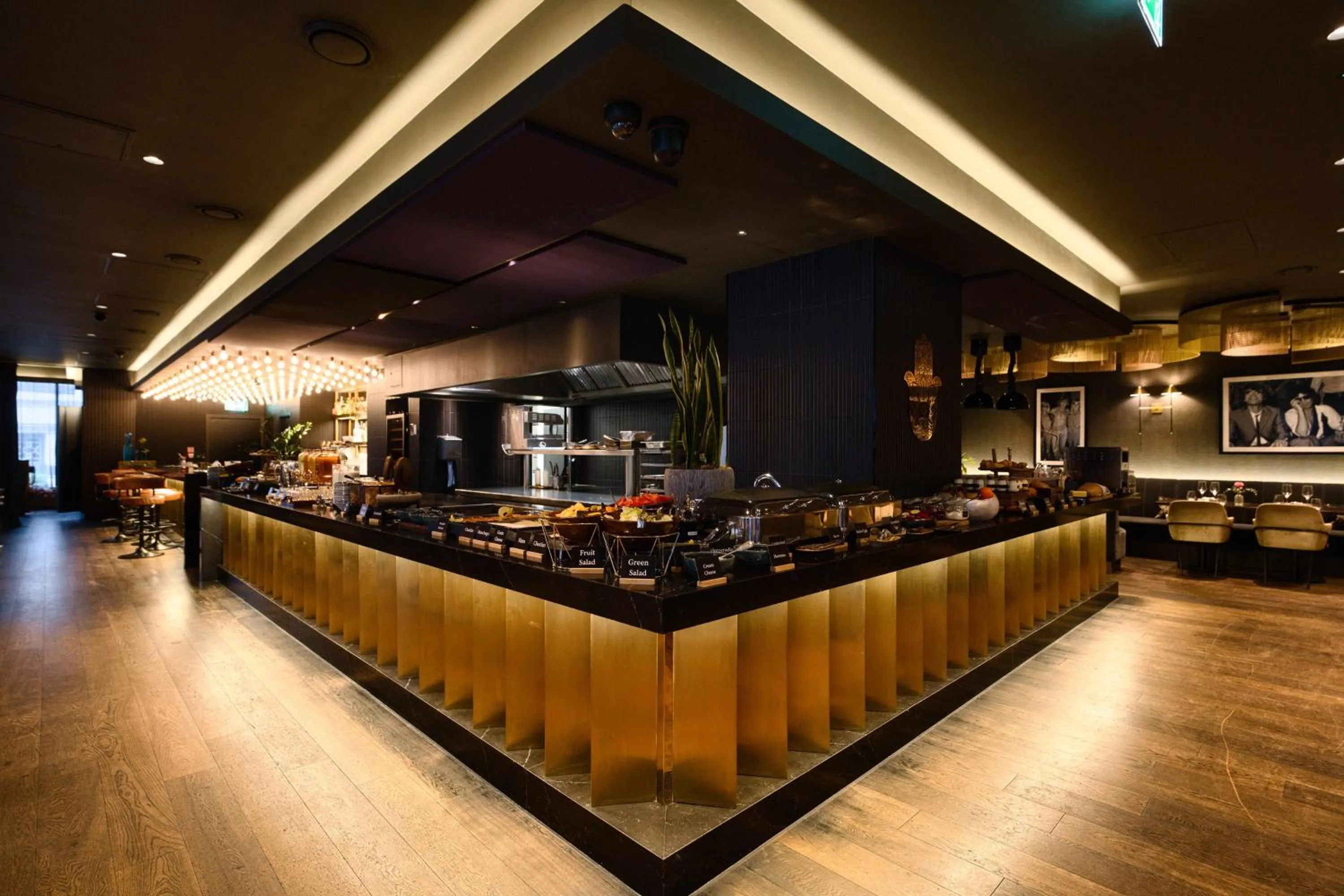 Buffet breakfast in Hotel AMANO Covent Garden