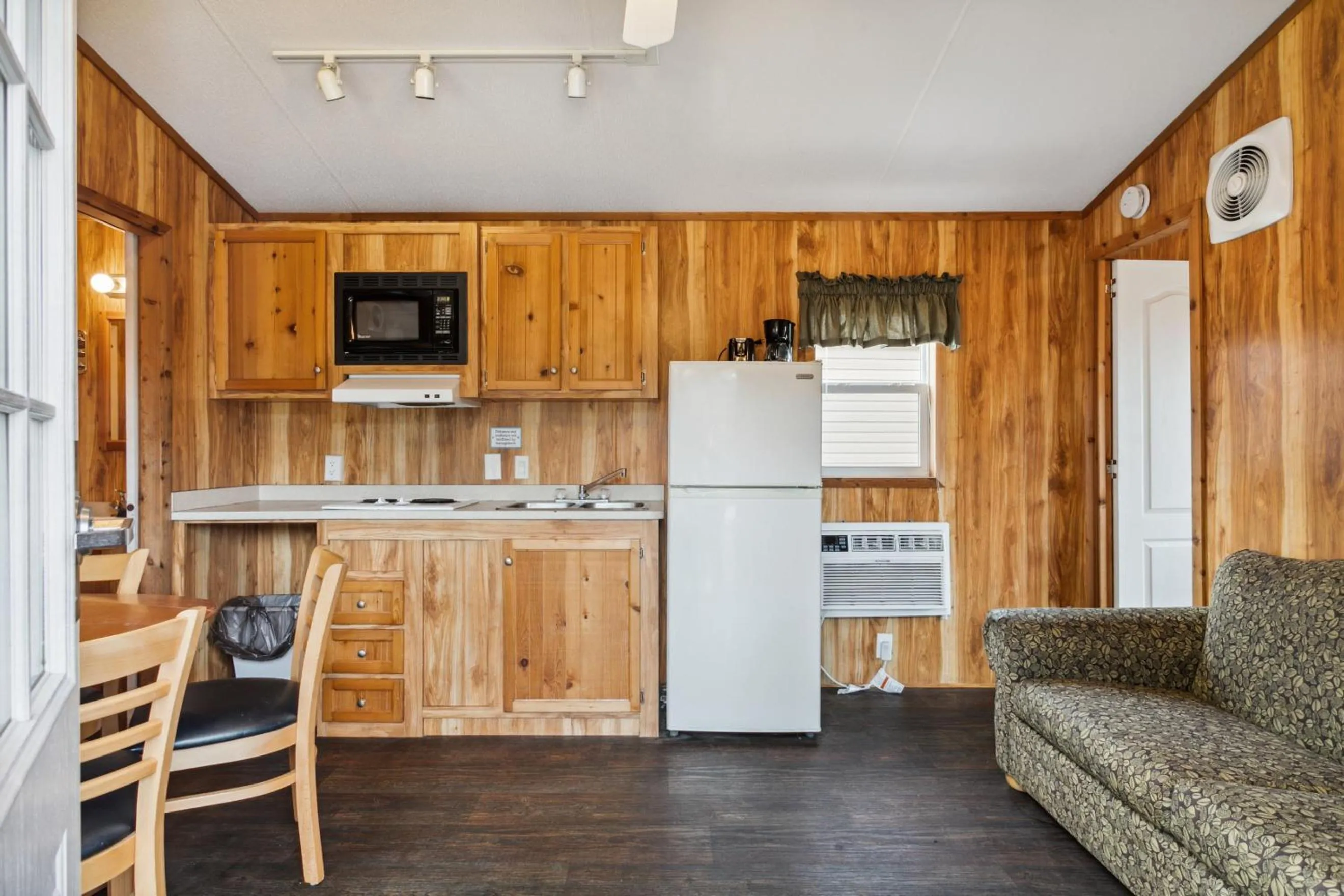 Kitchen or kitchenette in Camp Cardinal