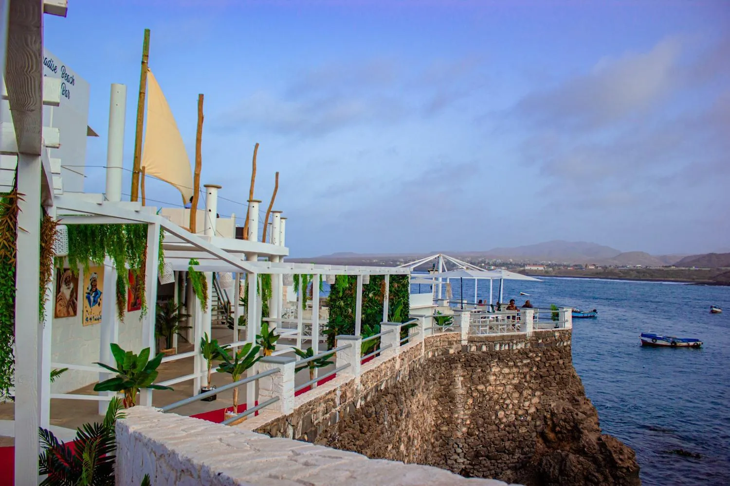 Restaurant/places to eat in Falucho Paradise Beach