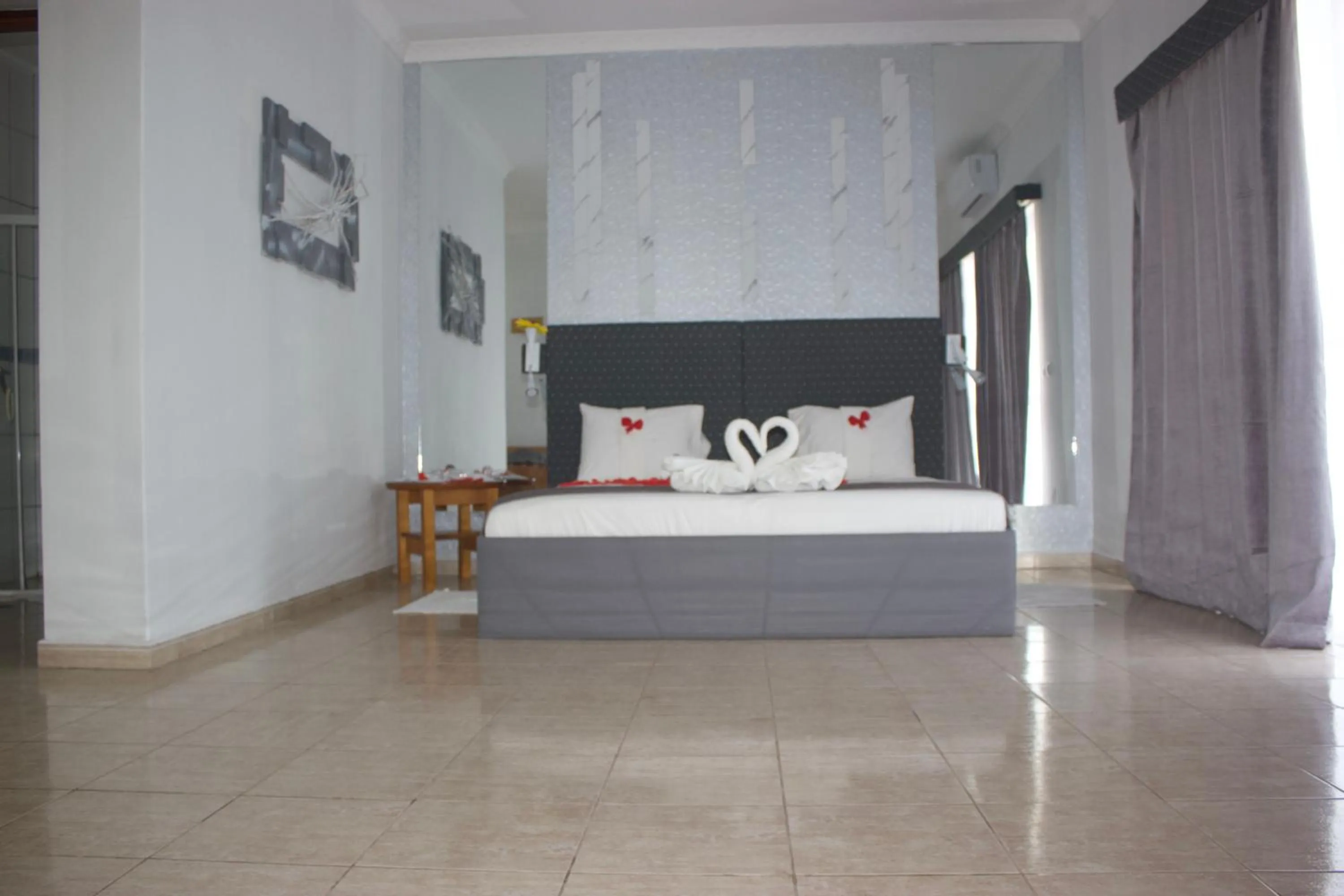 Falucho Paradise Beach