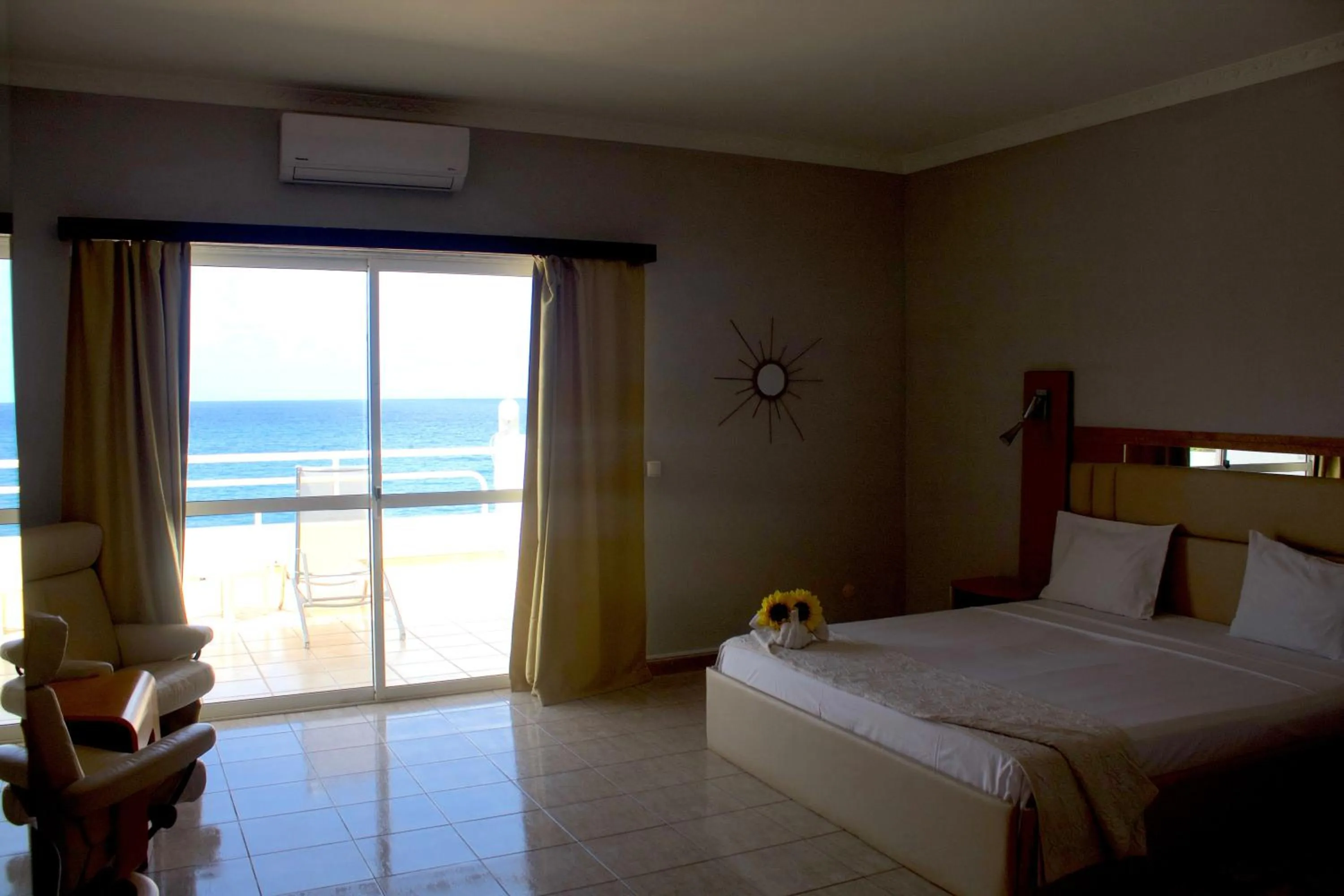 Falucho Paradise Beach