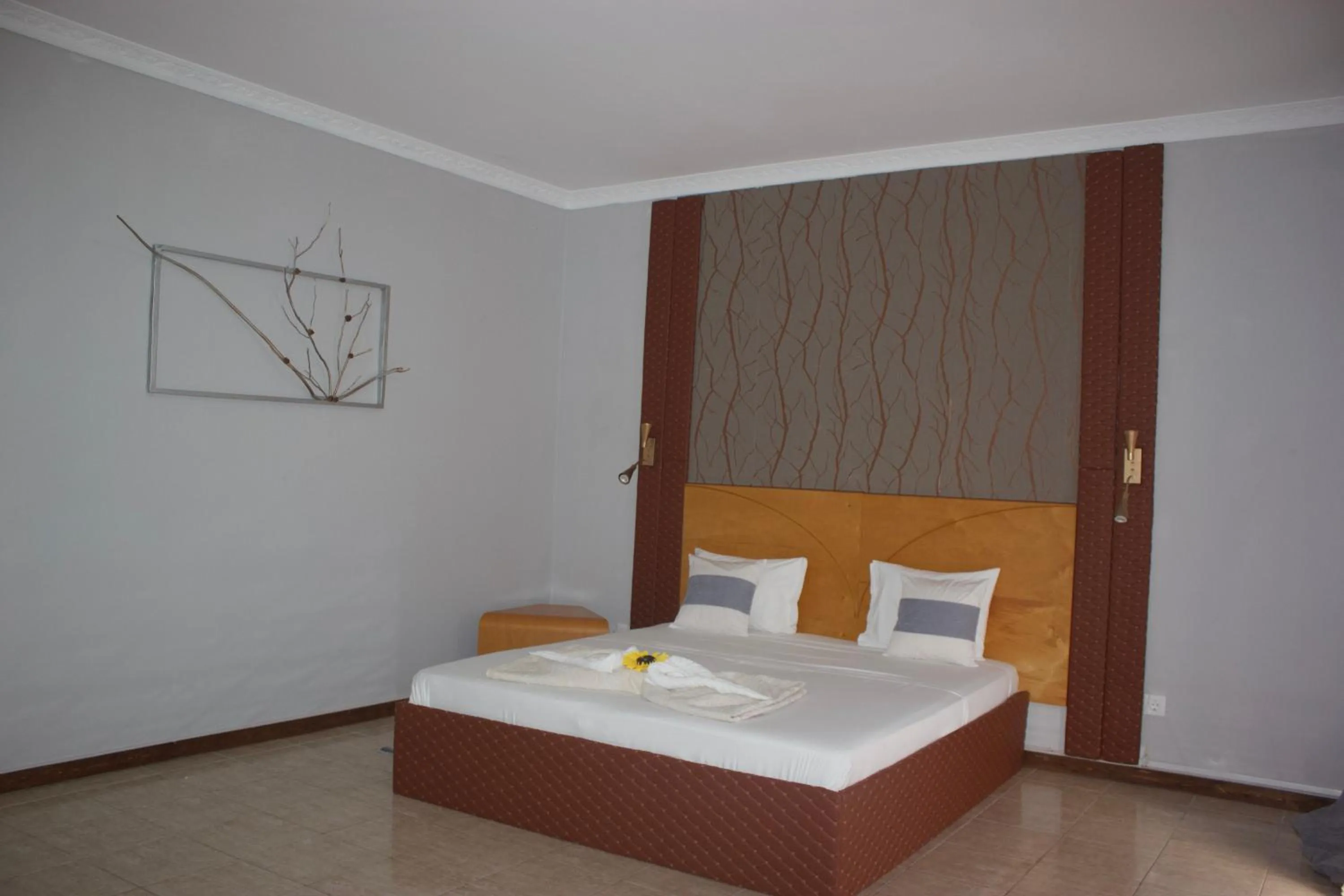 Falucho Paradise Beach