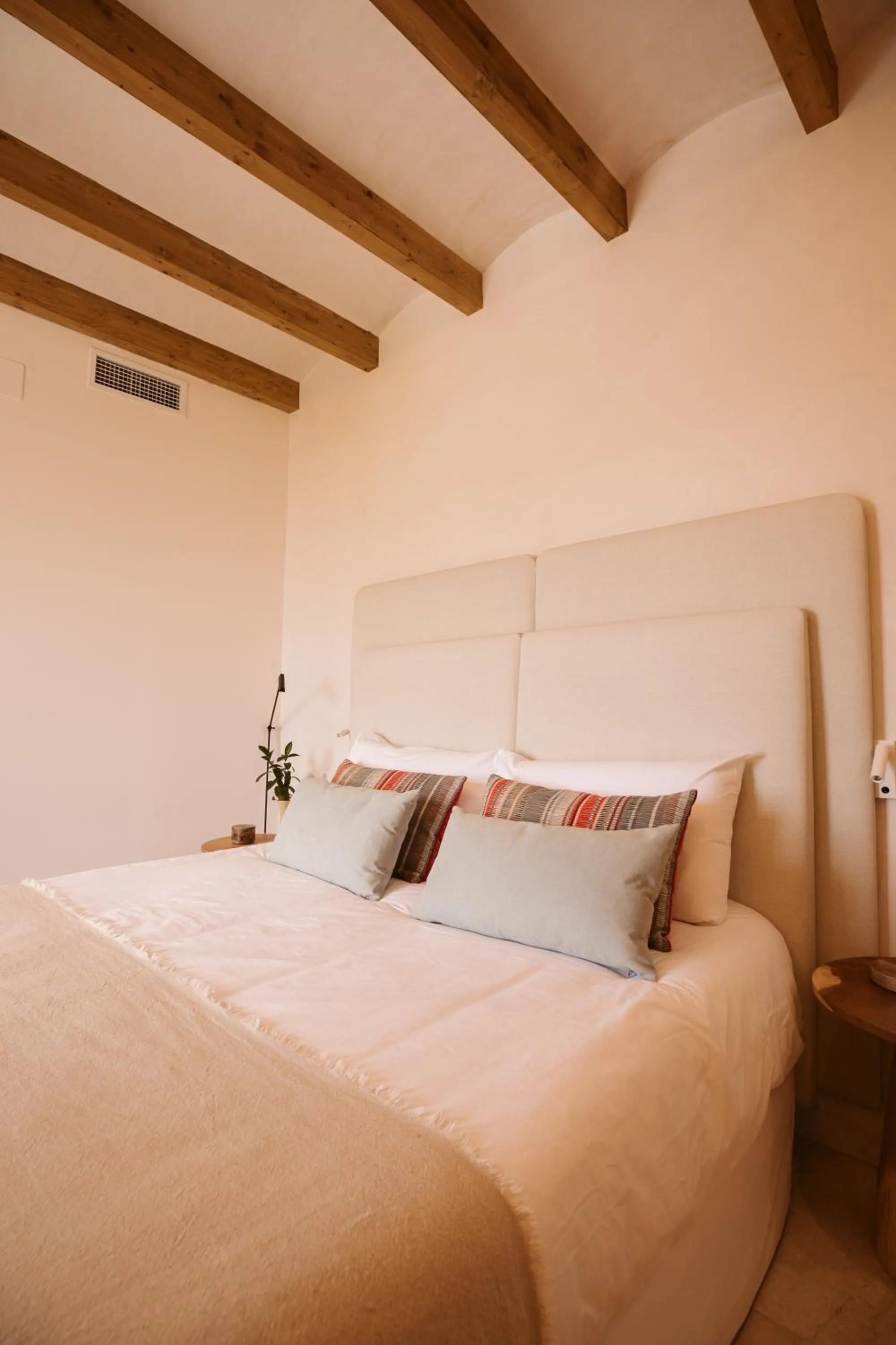 Bedroom, Bed in Casa Aura Hotel