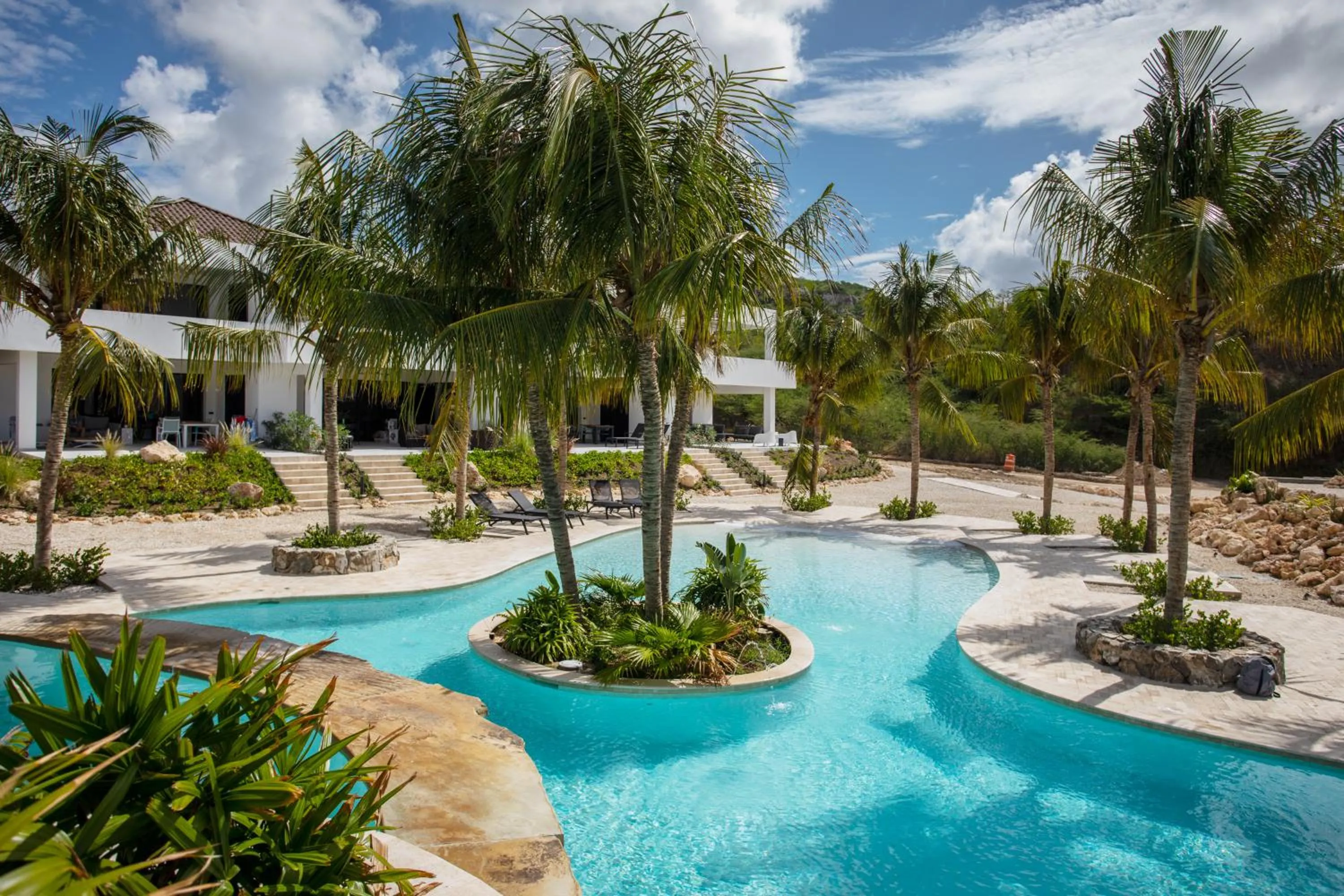 Swimming pool in Blue Bay - The Reef