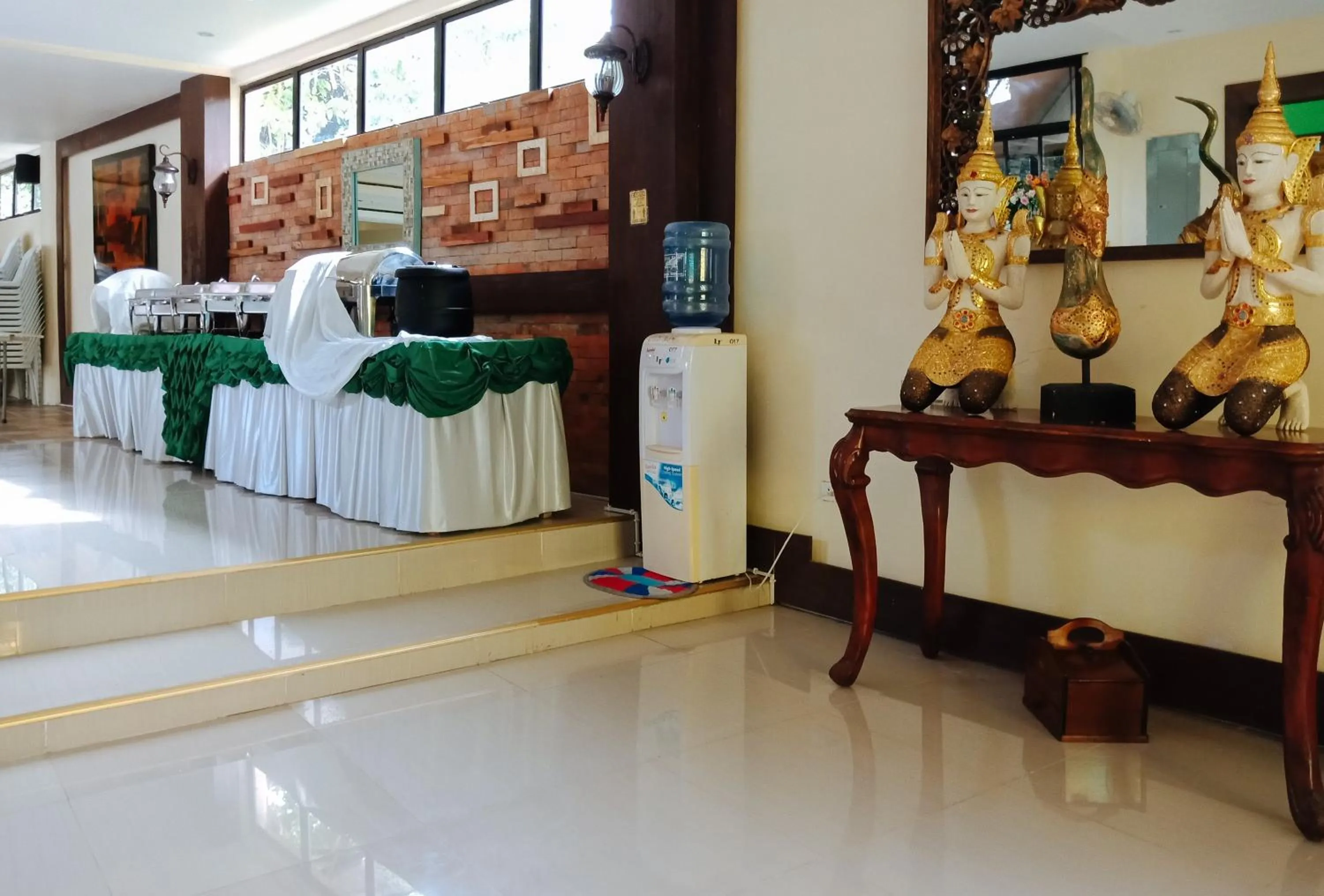 Lobby or reception in Villa Asuncion Country Inn and Resort Iloilo by RedDoorz