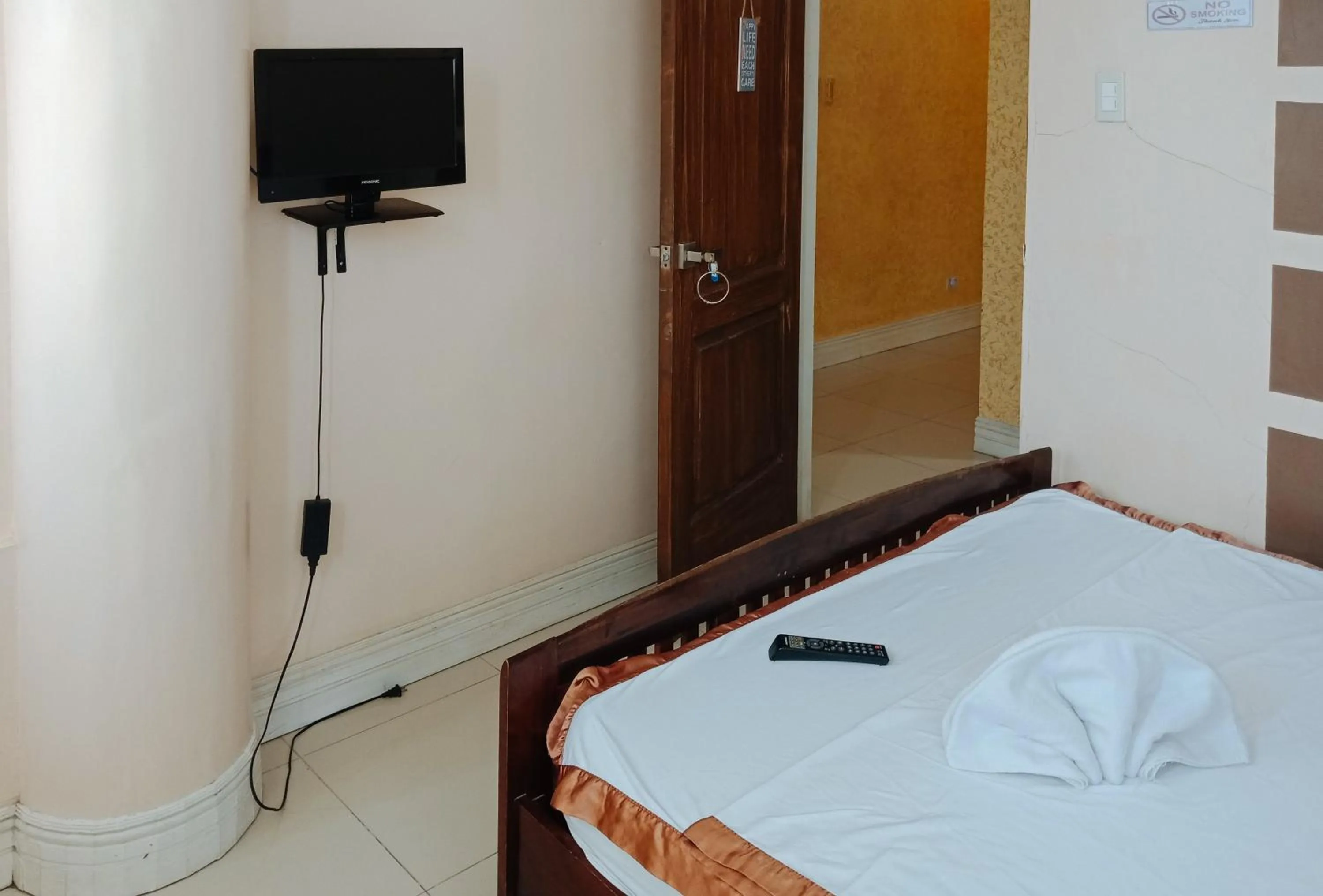 Bedroom in Villa Asuncion Country Inn and Resort Iloilo by RedDoorz