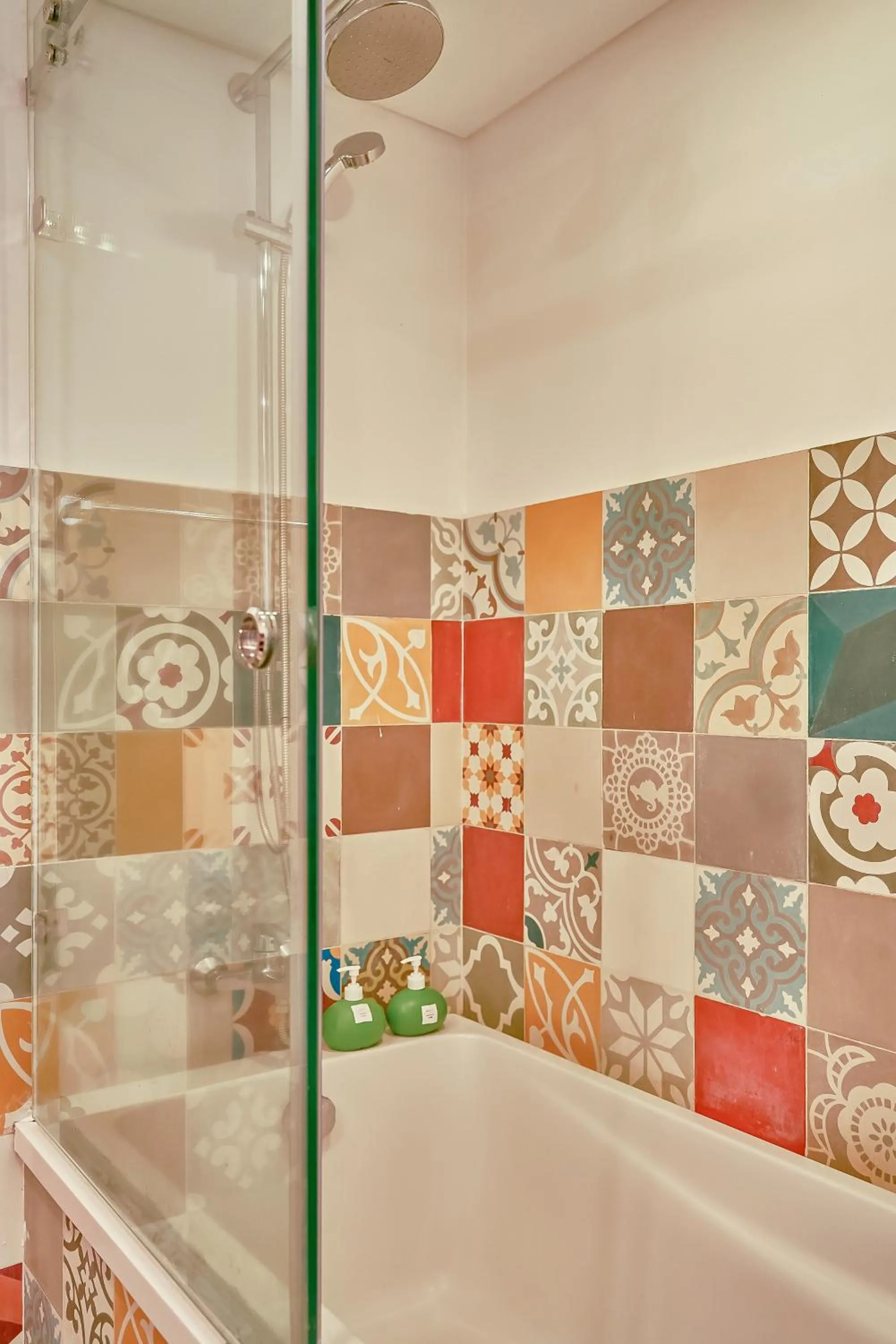 YÊN LIVING BÌNH THẠNH