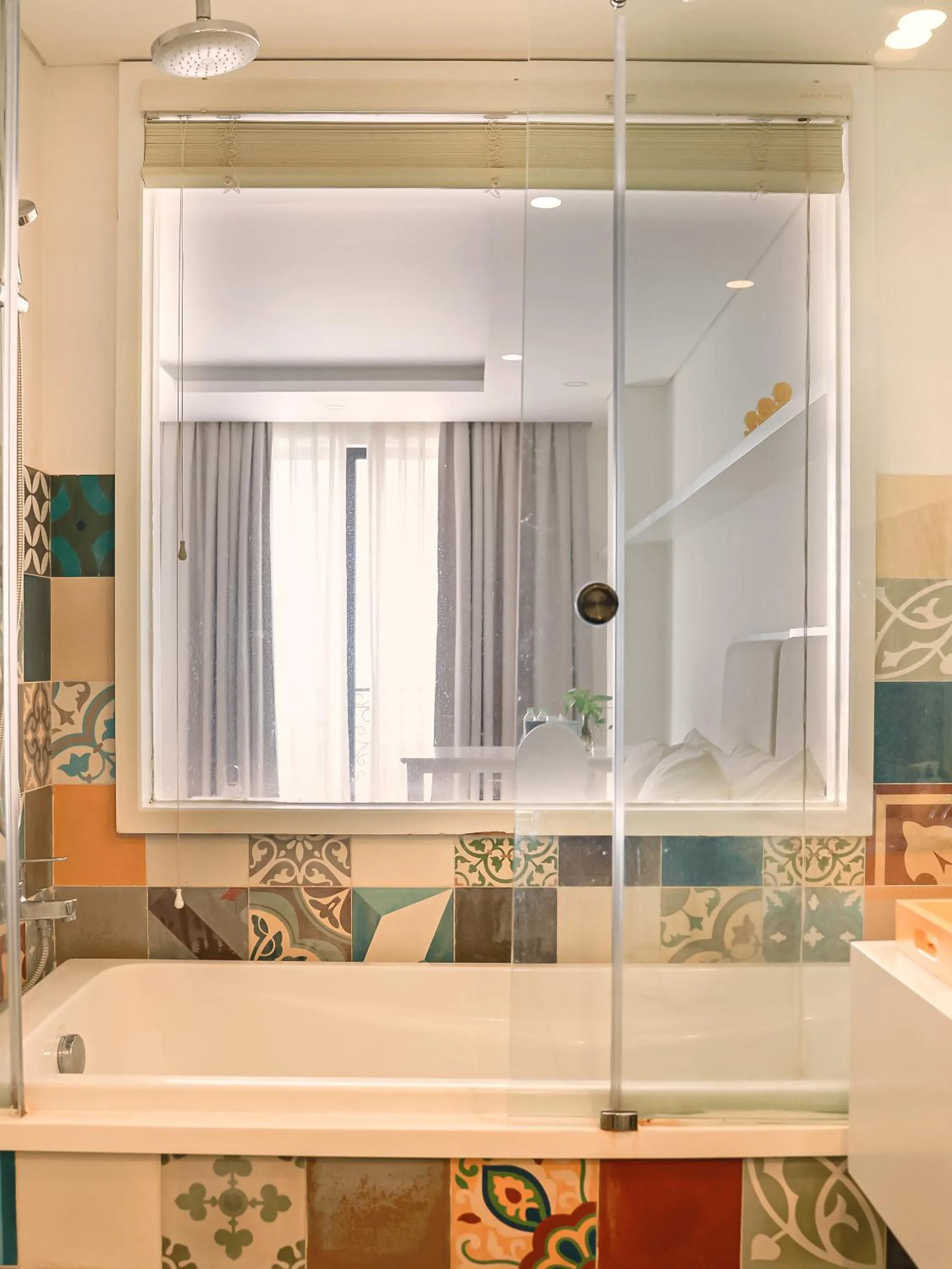 YÊN LIVING BÌNH THẠNH