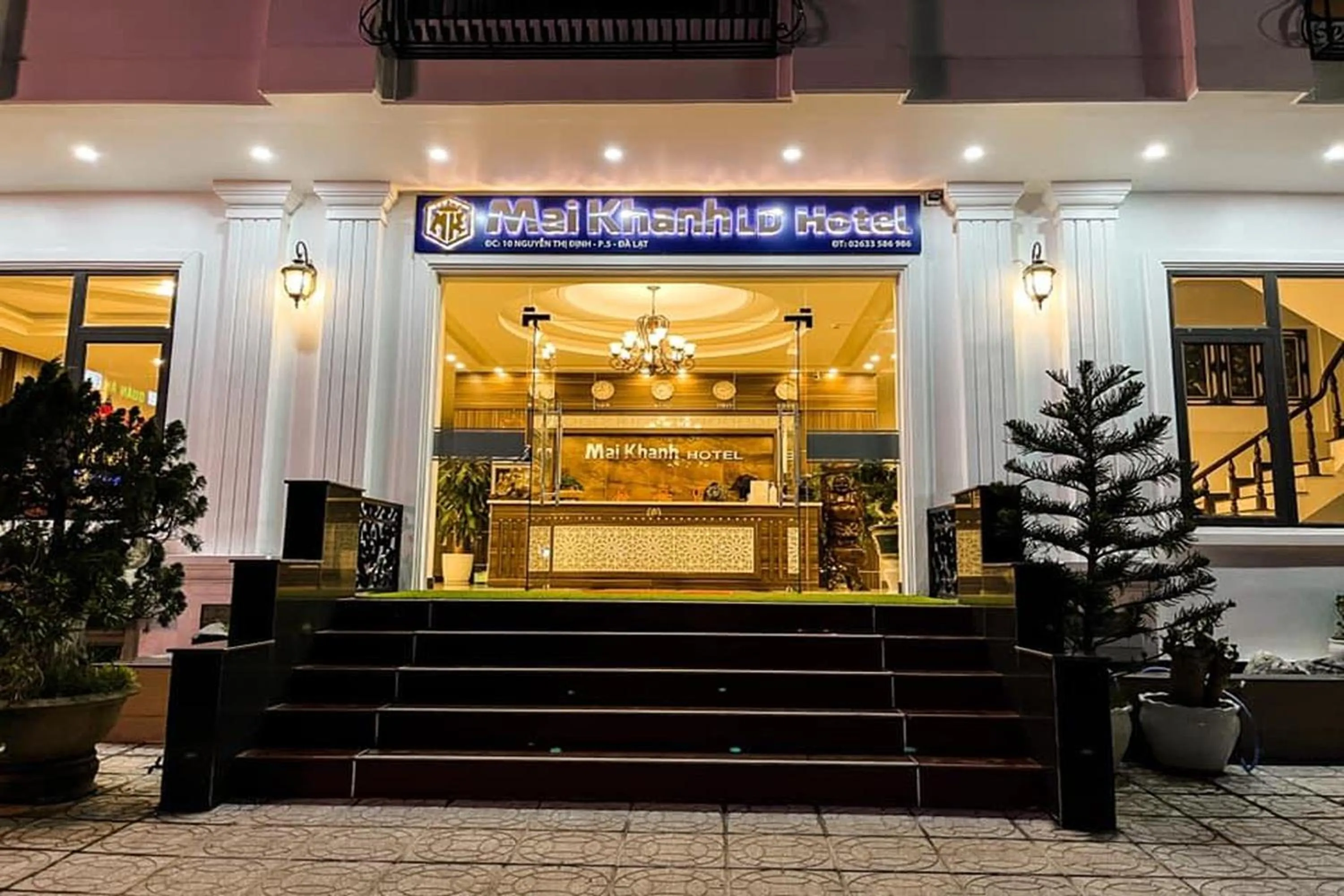 Facade/entrance in Mai Khanh Hotel