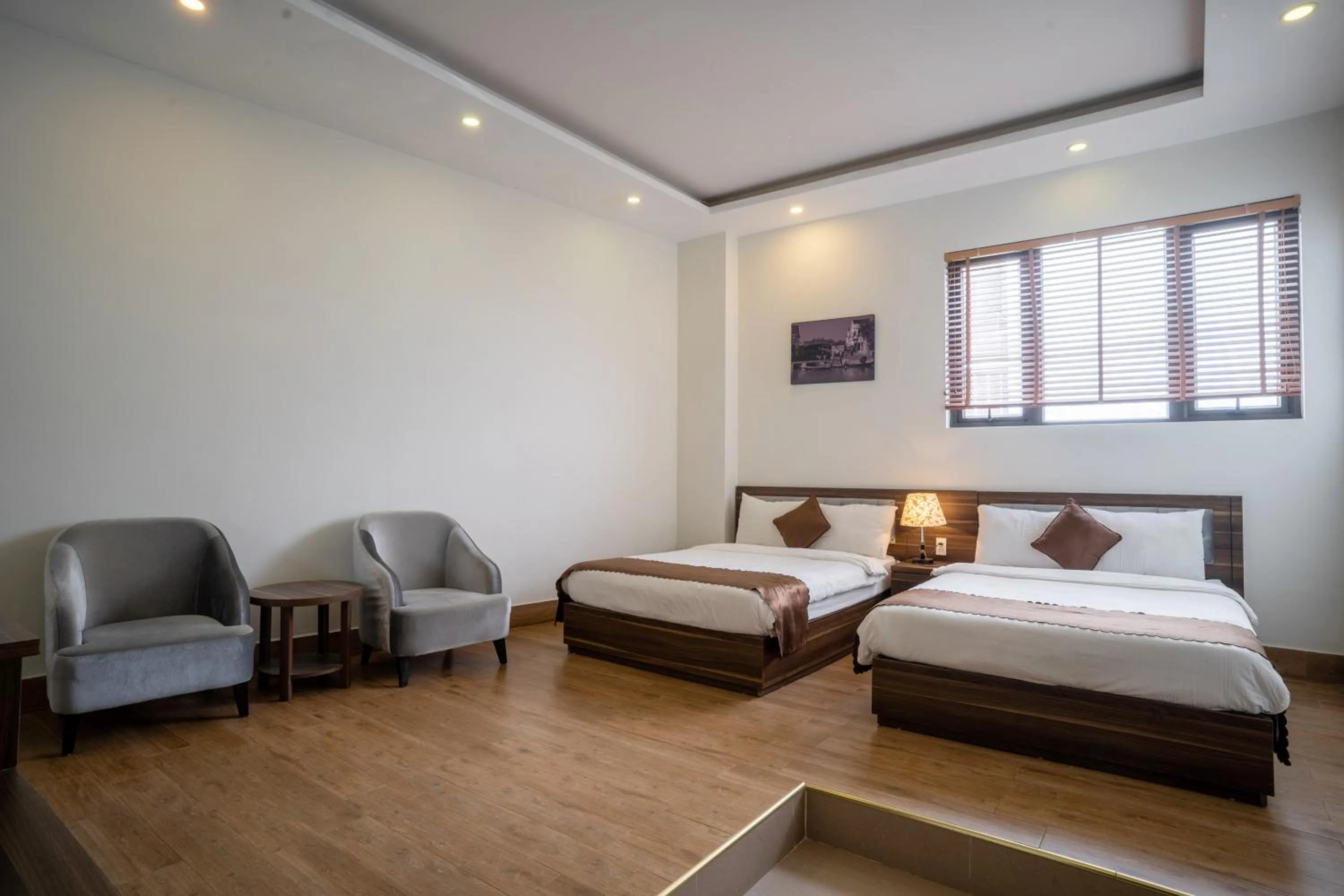 Bedroom, Bed in Mai Khanh Hotel