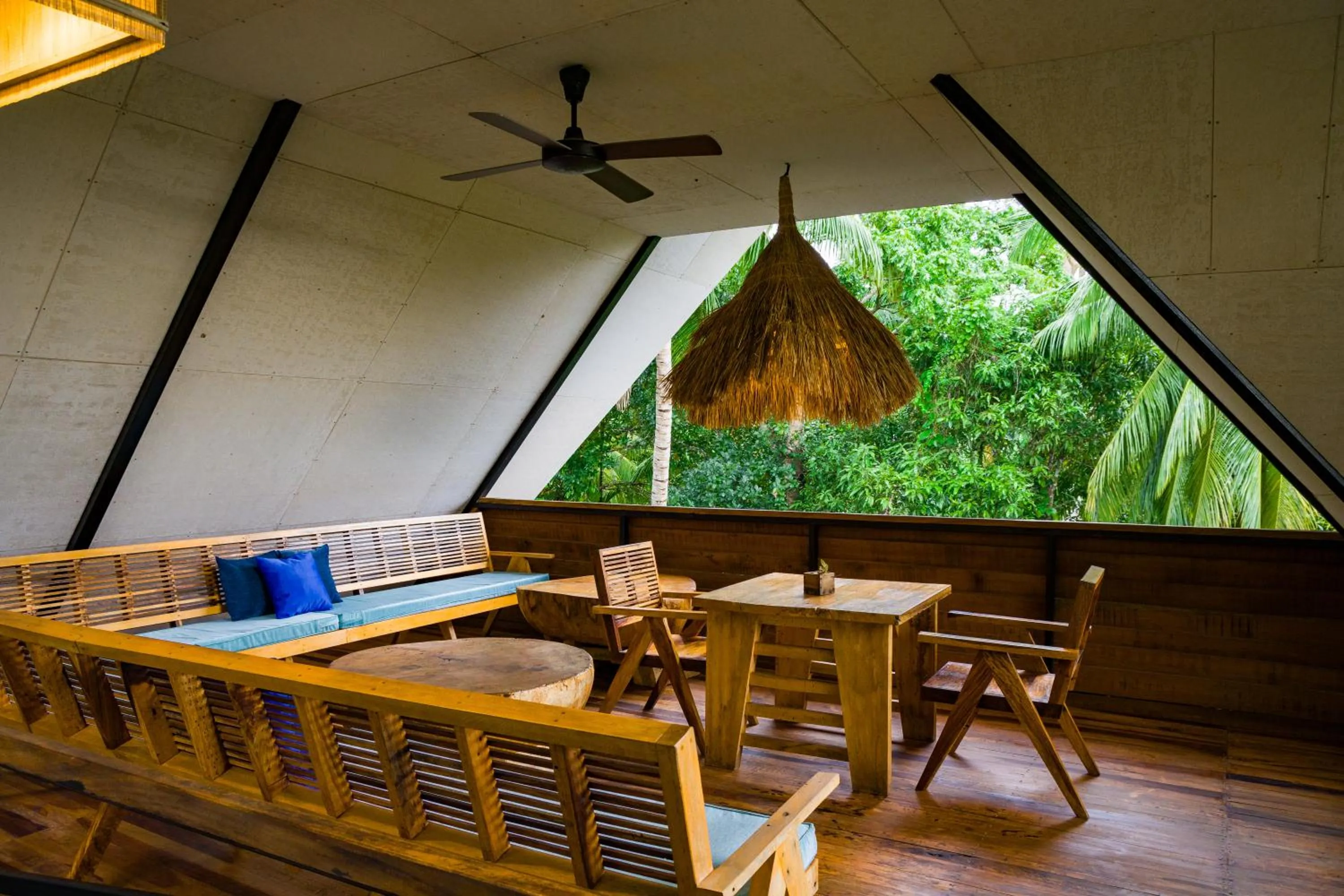 Restaurant/places to eat in Satya Boutique Resort & Spa