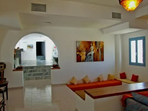 Captain's Rocks Hotel