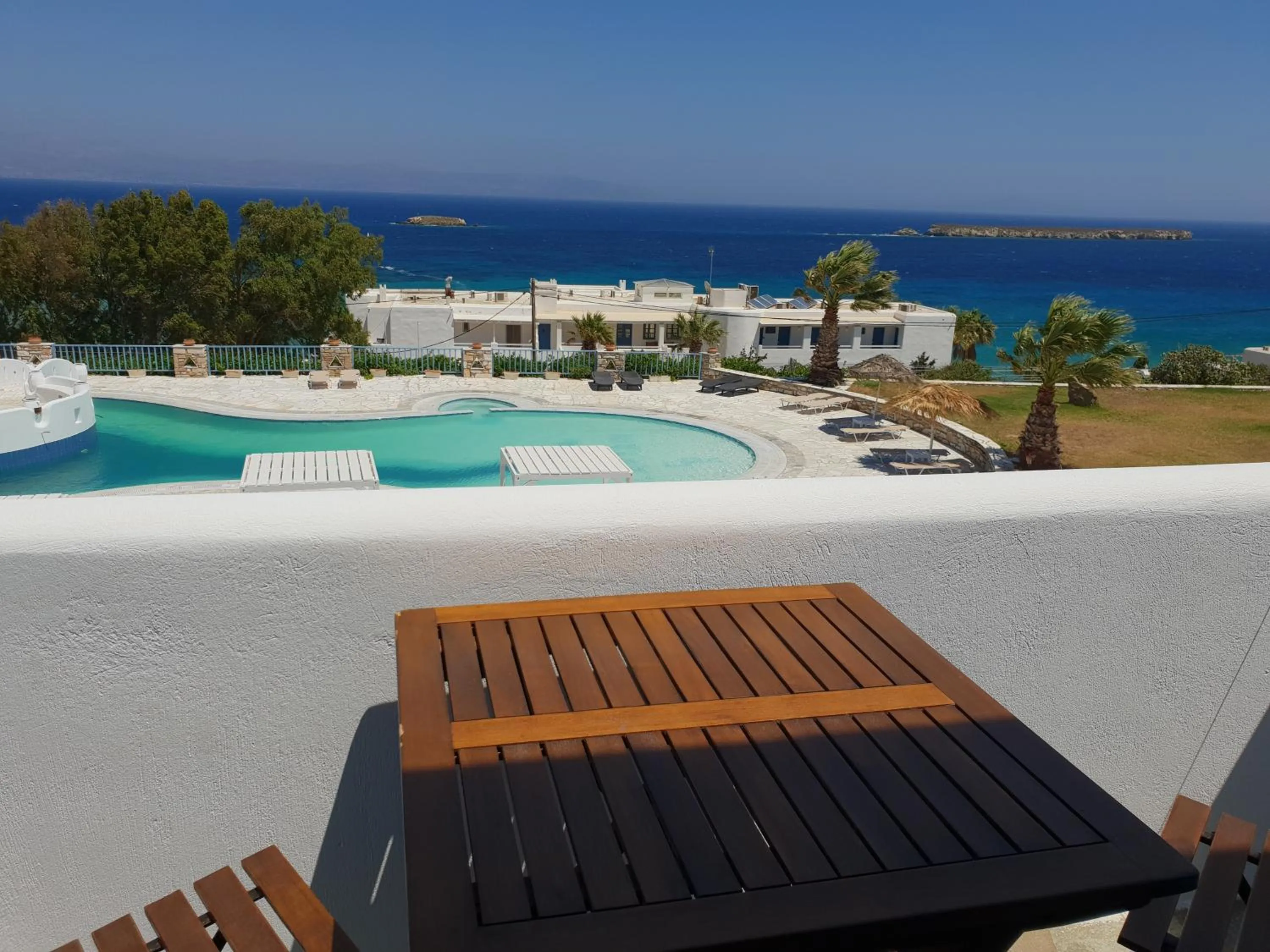 Captain's Rocks Hotel