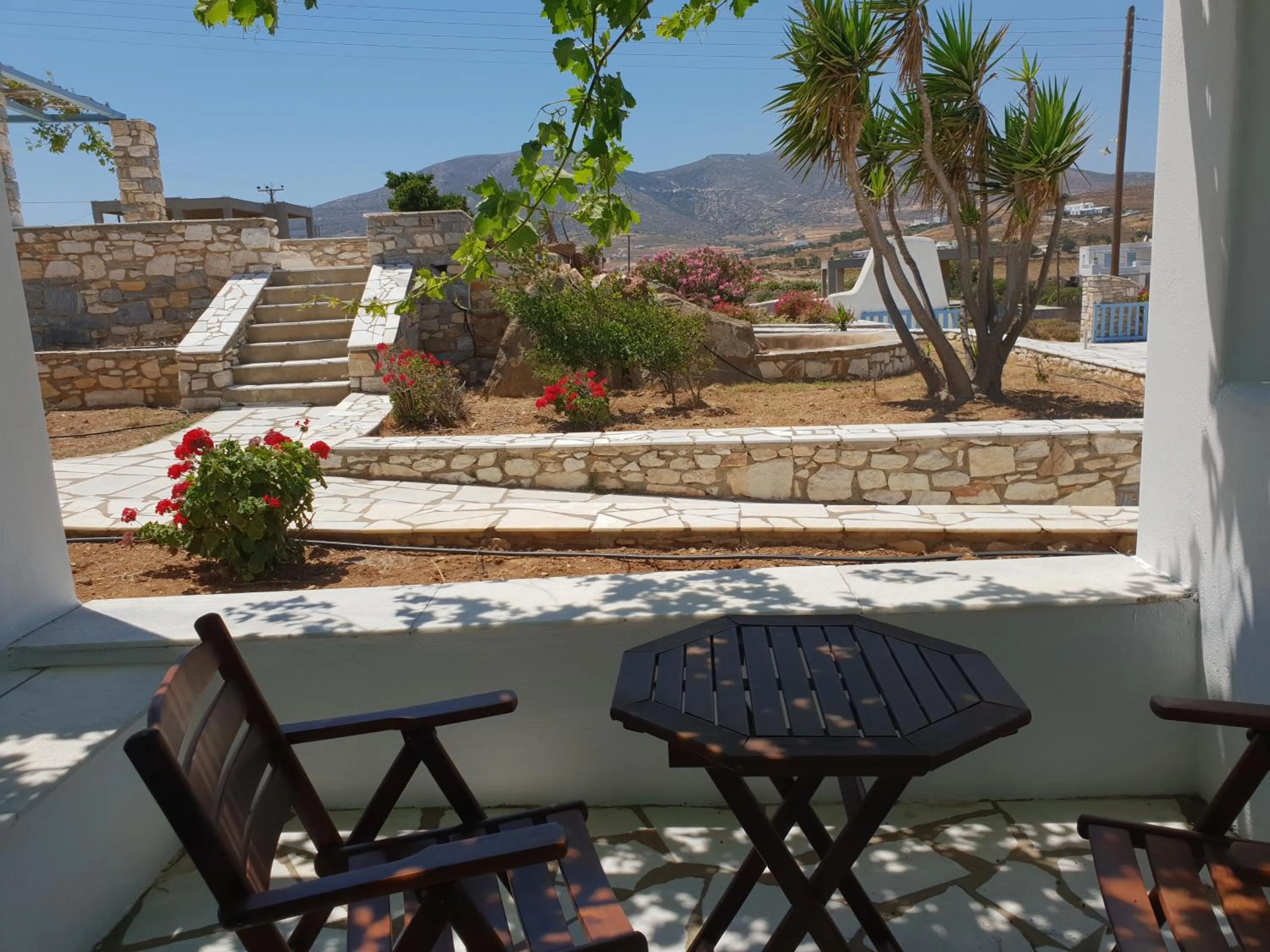 Captain's Rocks Hotel