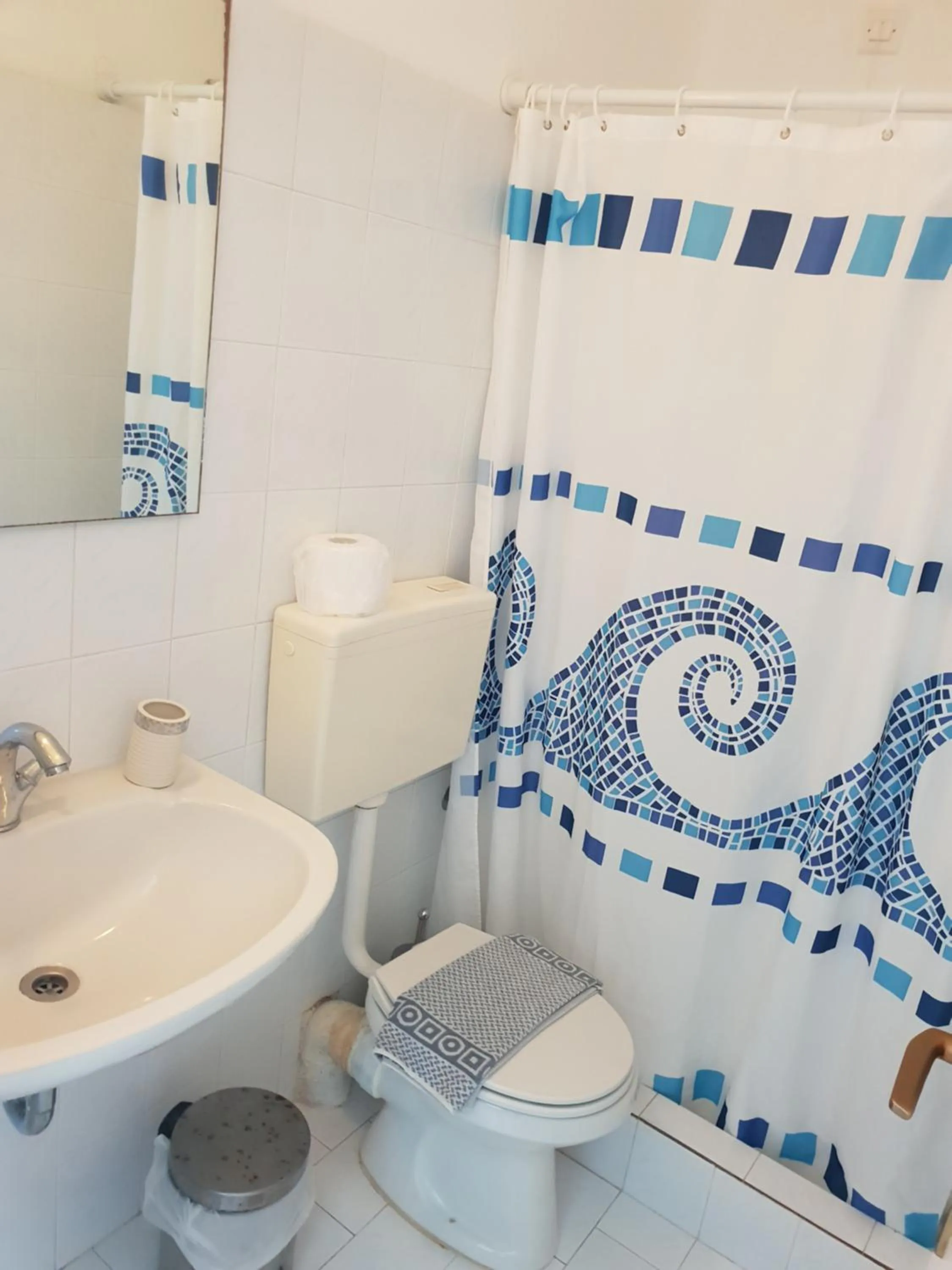 Captain's Rocks Hotel