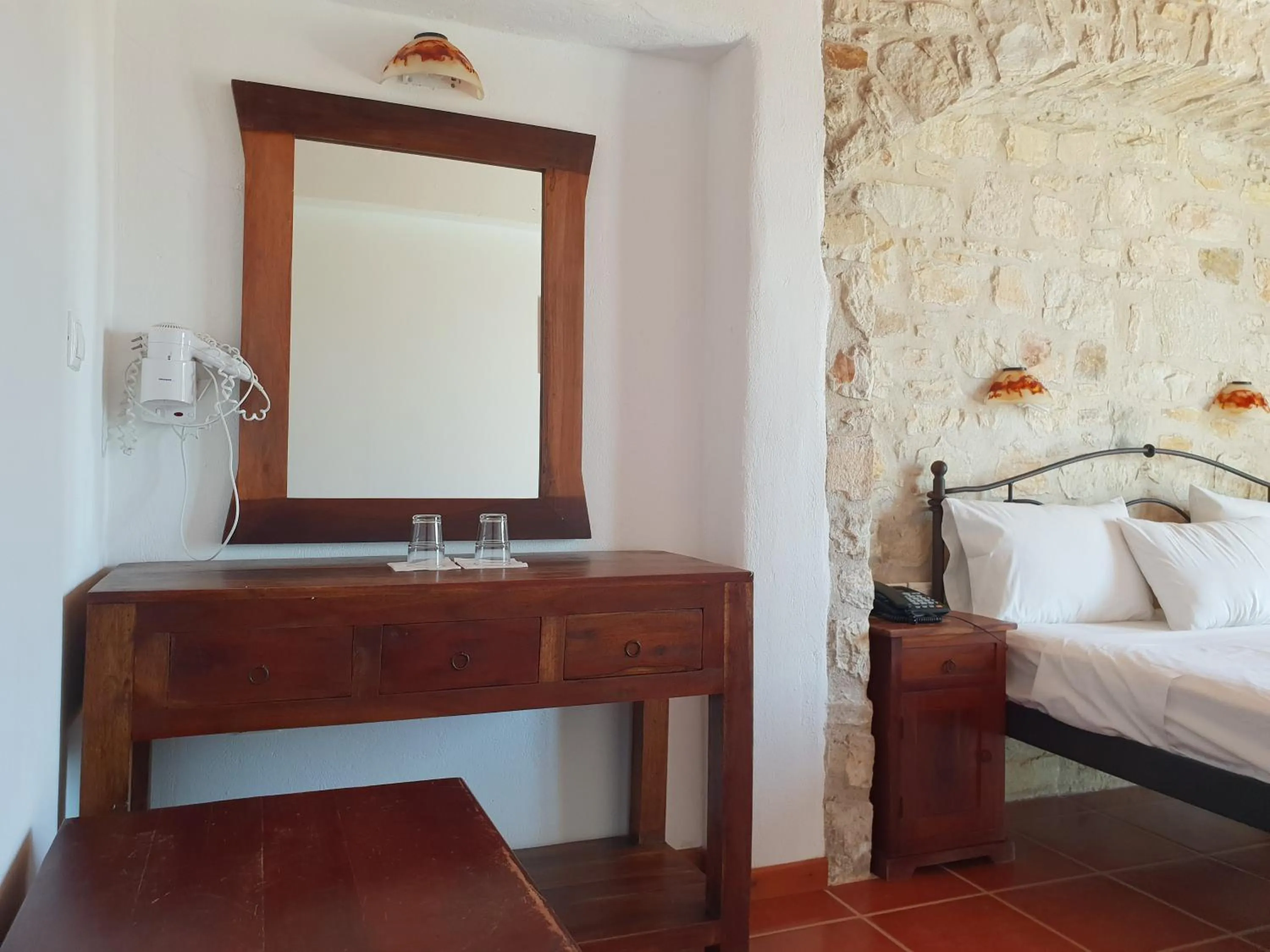 Captain's Rocks Hotel