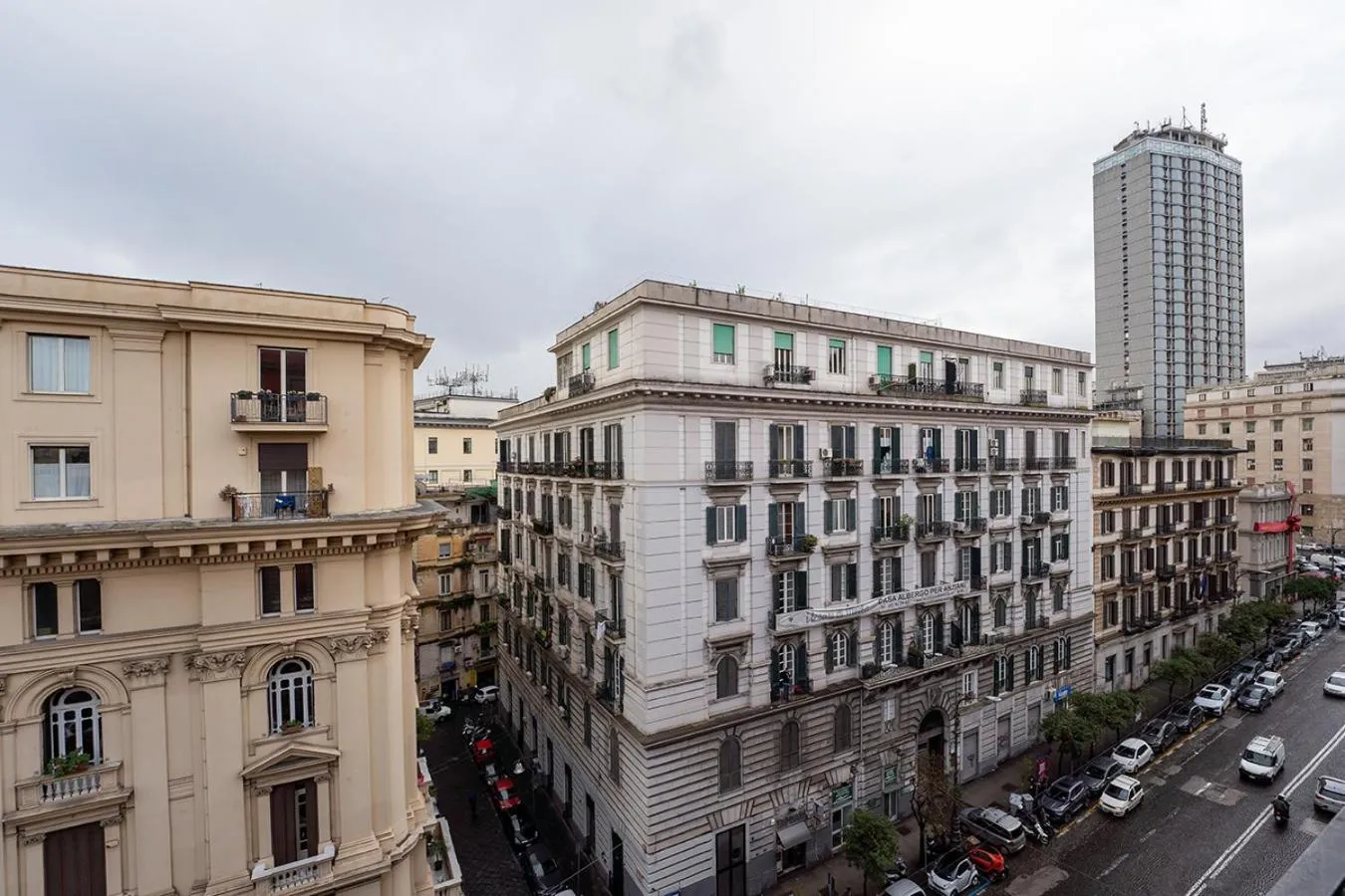 Property building in P.C. Boutique Medina H. Napoli Centro, by Clapa Group