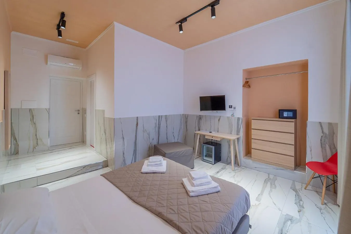 Bed in P.C. Boutique Medina H. Napoli Centro, by Clapa Group