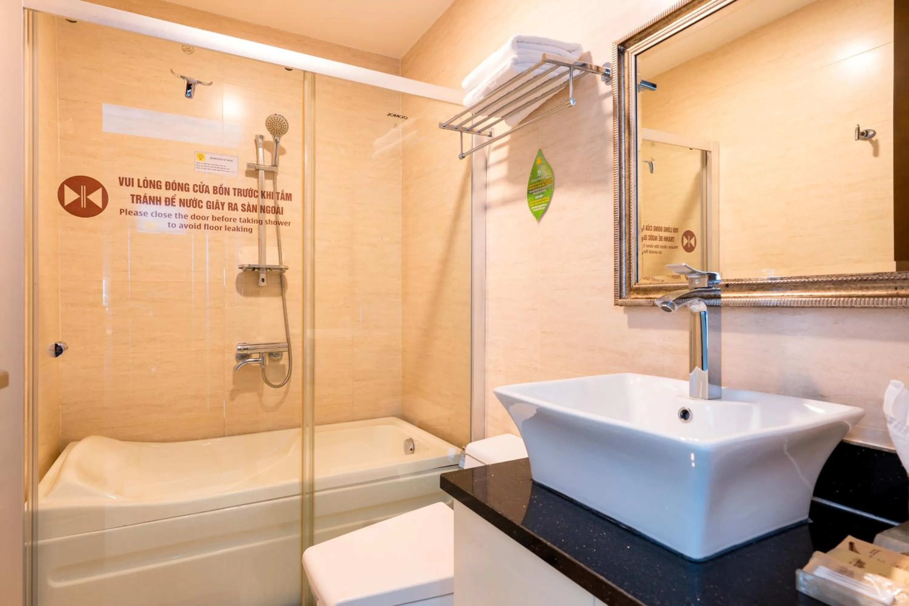 Bathroom in CityBay Palace Hạ Long Hotel