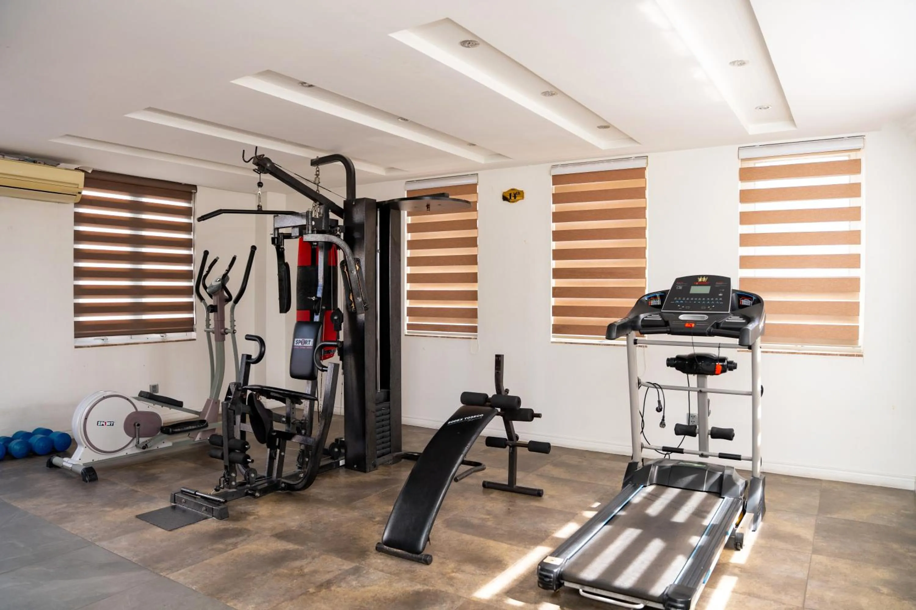 Fitness centre/facilities in CityBay Palace Hạ Long Hotel