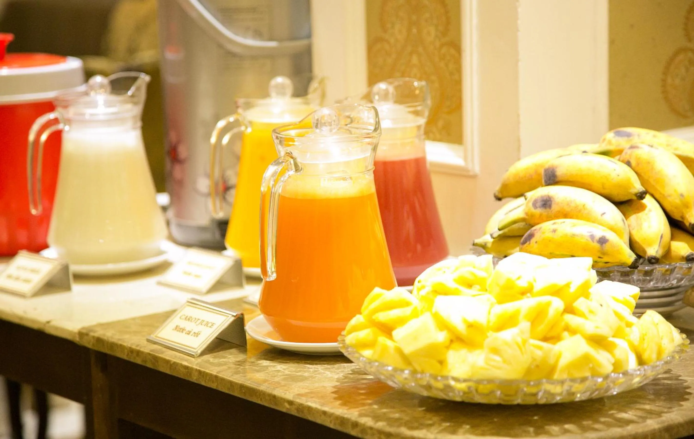 Restaurant/places to eat in CityBay Palace Hạ Long Hotel