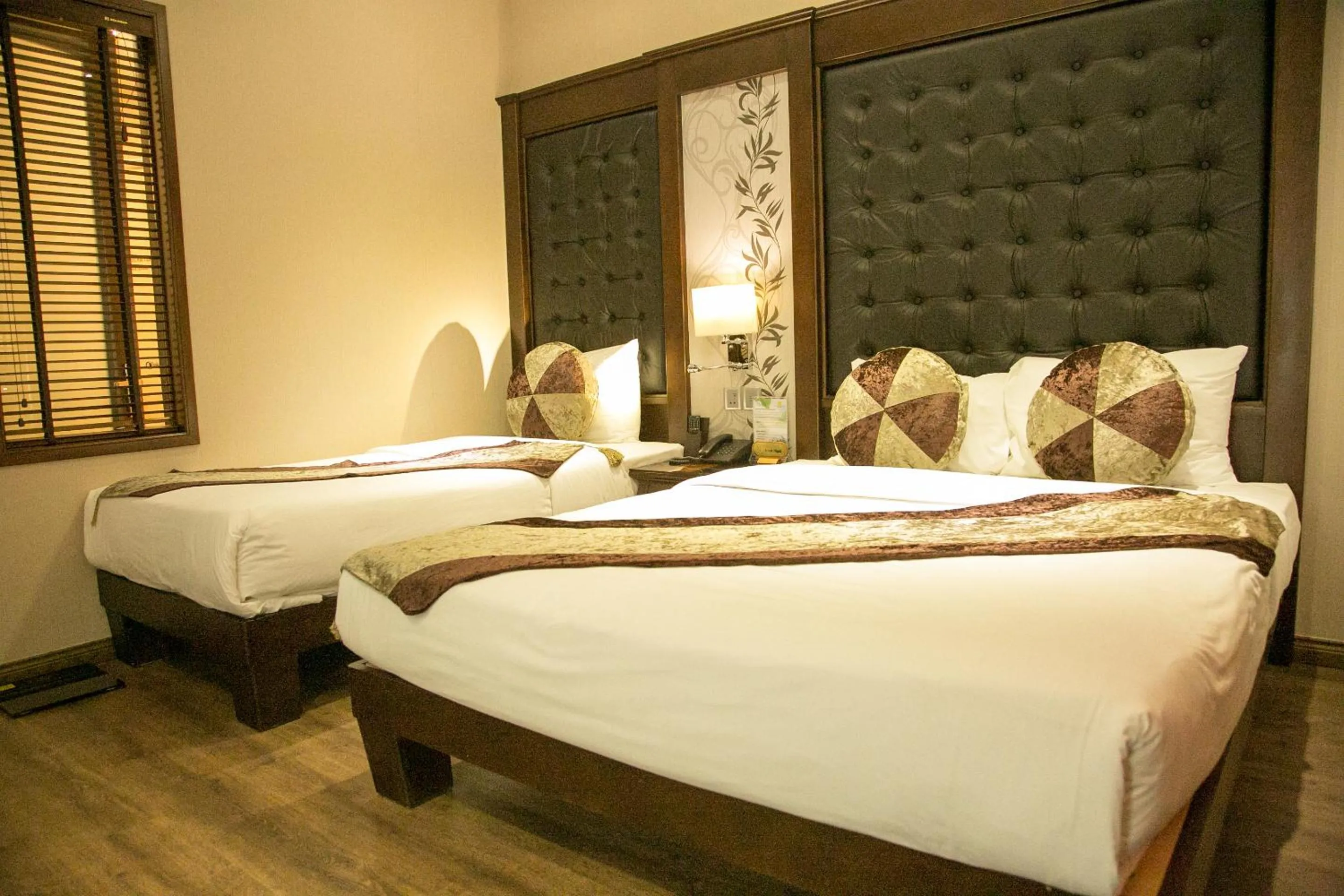 Bed in CityBay Palace Hạ Long Hotel