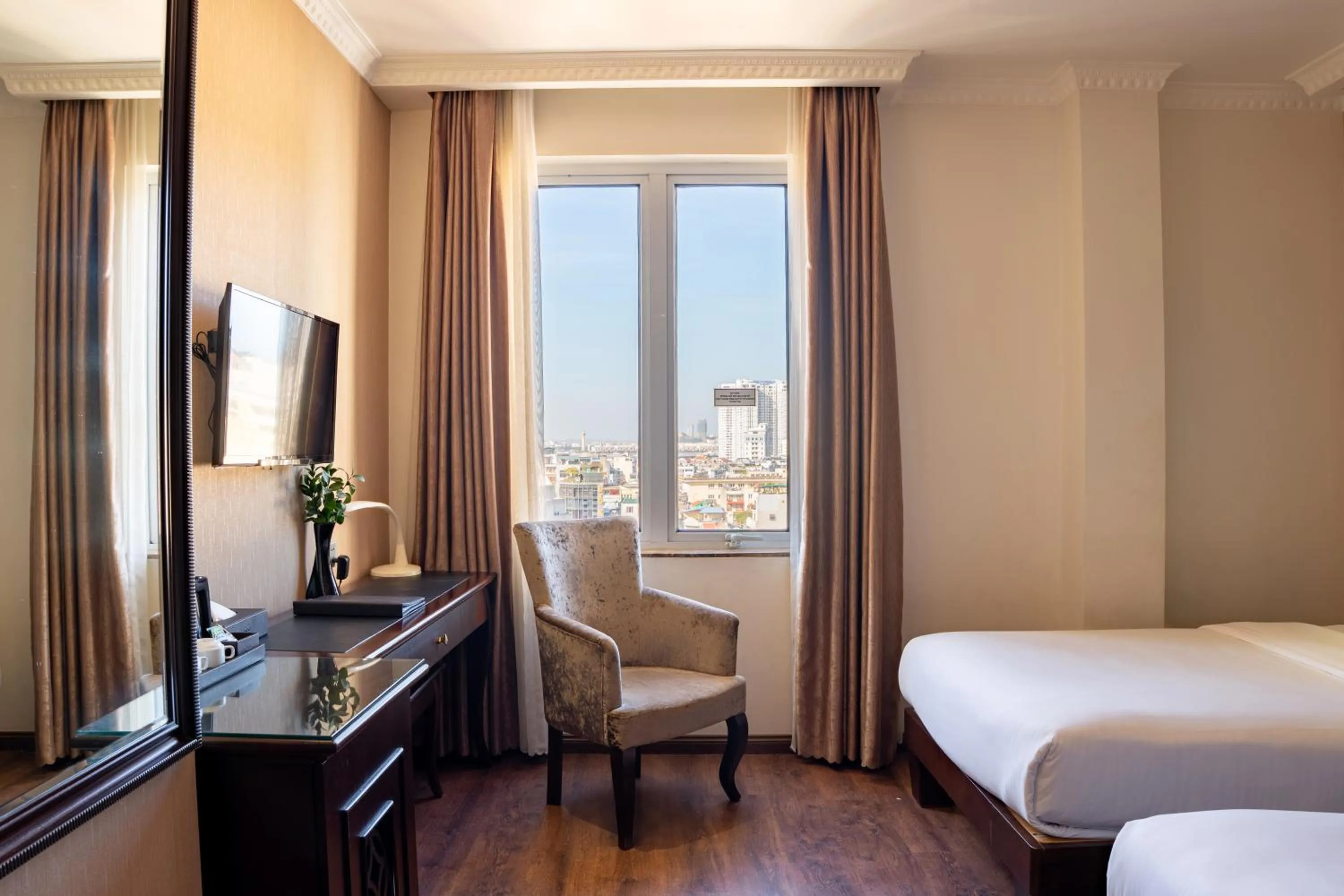 Bedroom, Bed in CityBay Palace Hạ Long Hotel